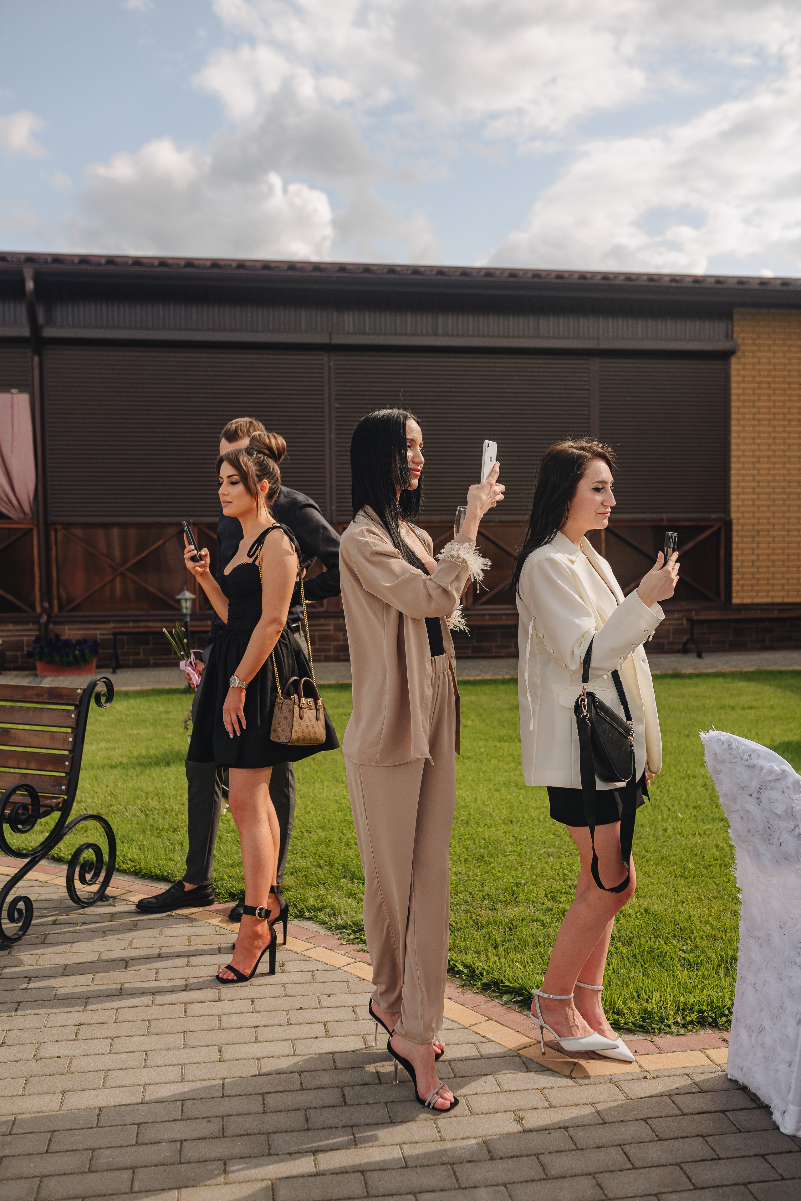 Ирина и Иван | Серия в цвете. Фотограф Карина Шмулёва. Воронеж и область