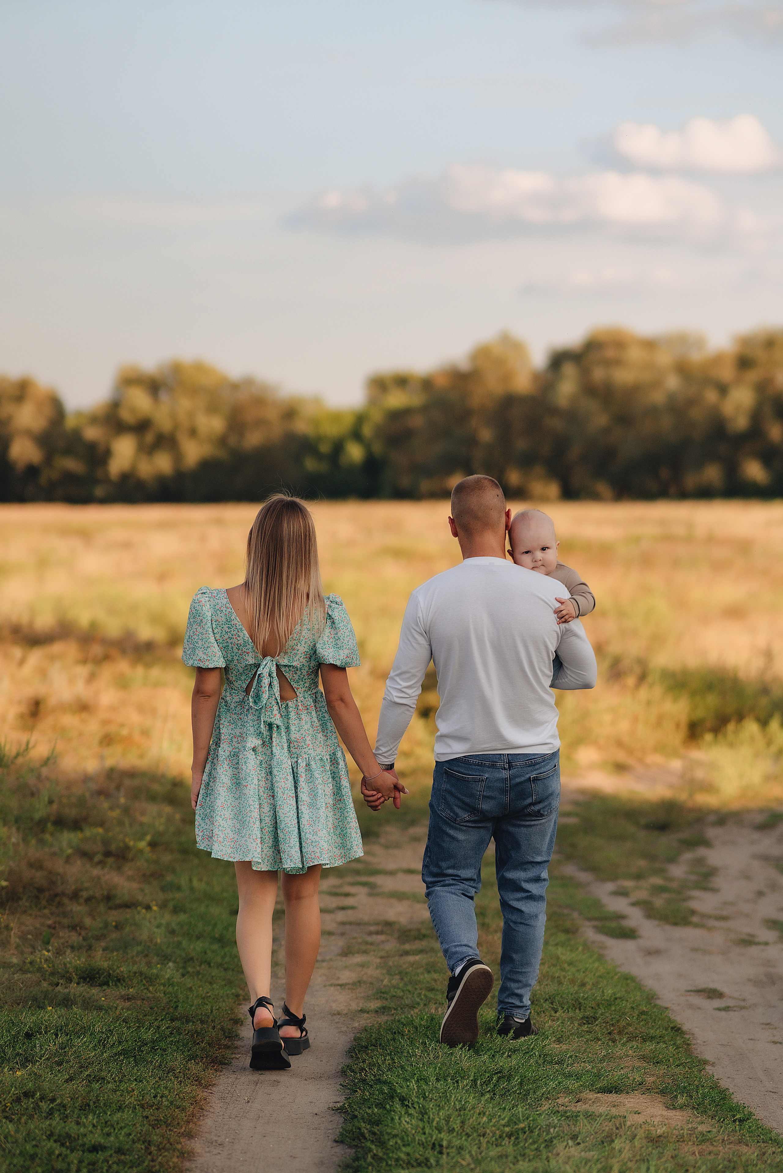 Анастасия, Артём и Денис | Съемка на закате в сентябре. Фотограф Карина Шмулёва. Воронеж и область