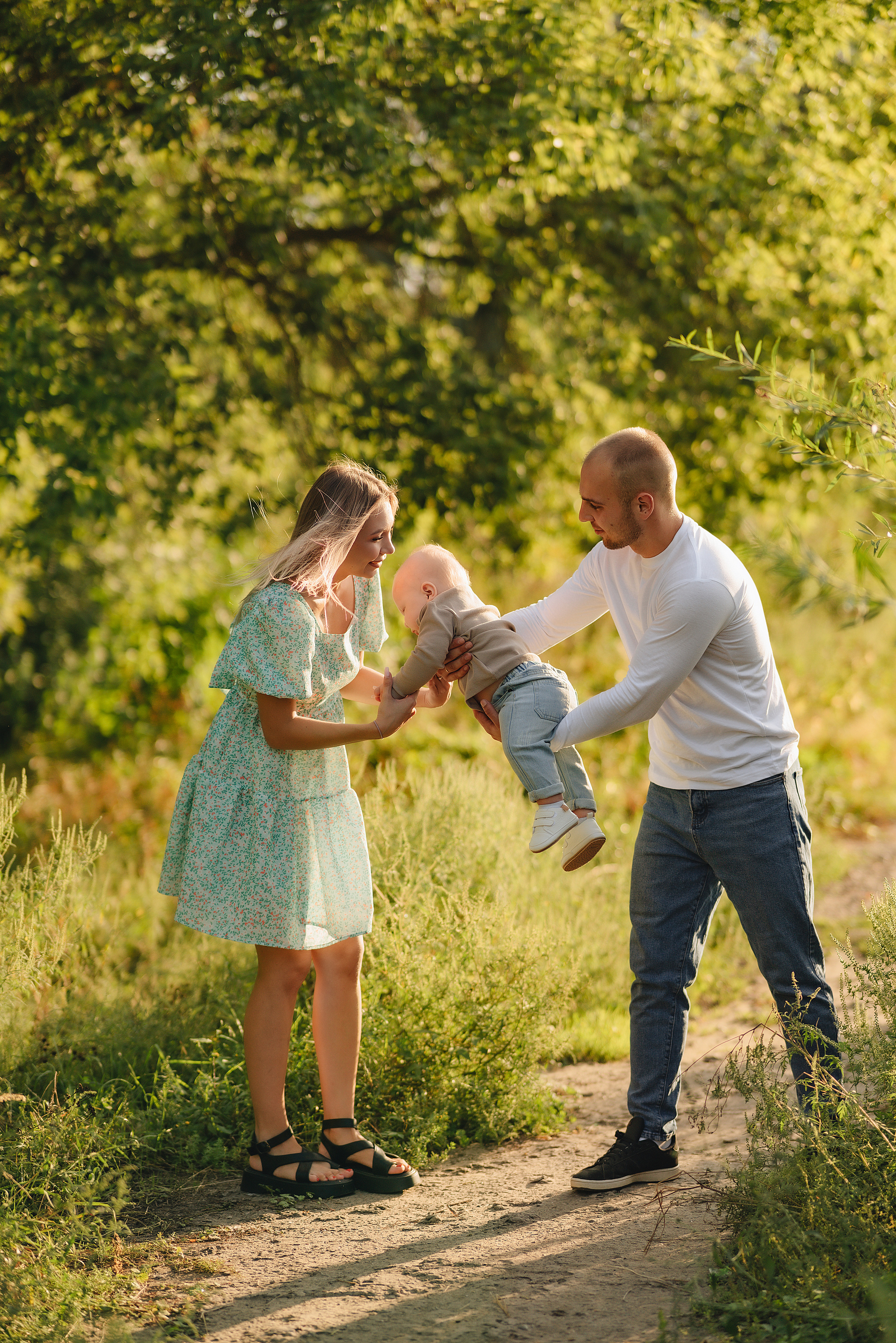 Анастасия, Артём и Денис | Съемка на закате в сентябре. Фотограф Карина Шмулёва. Воронеж и область