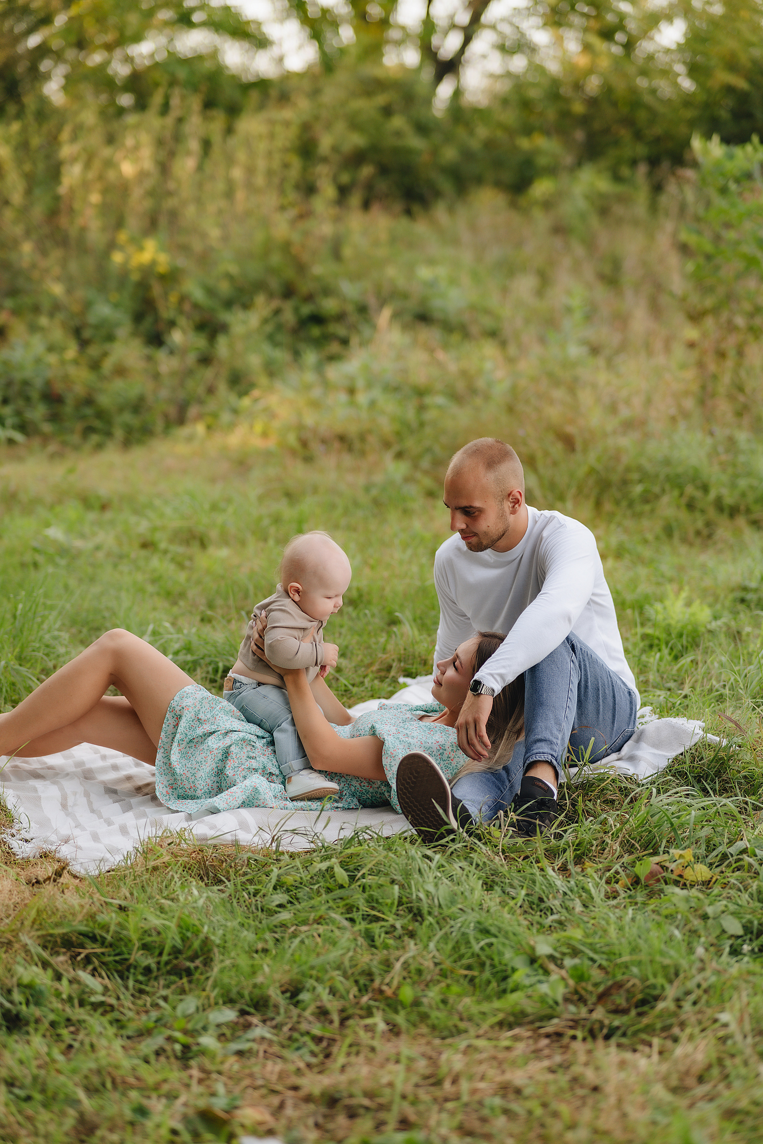 Анастасия, Артём и Денис | Съемка на закате в сентябре. Фотограф Карина Шмулёва. Воронеж и область