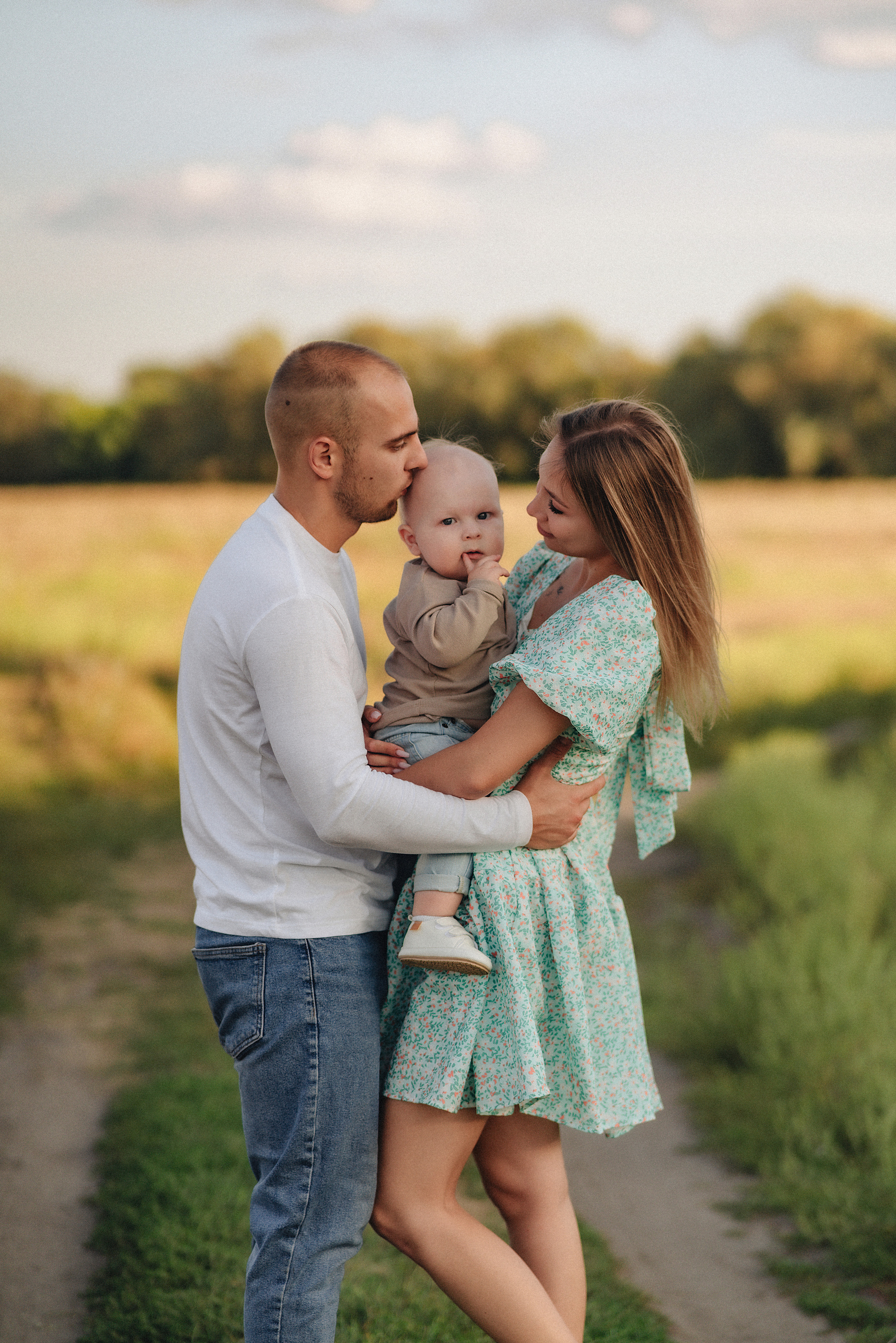 Анастасия, Артём и Денис | Съемка на закате в сентябре. Фотограф Карина Шмулёва. Воронеж и область