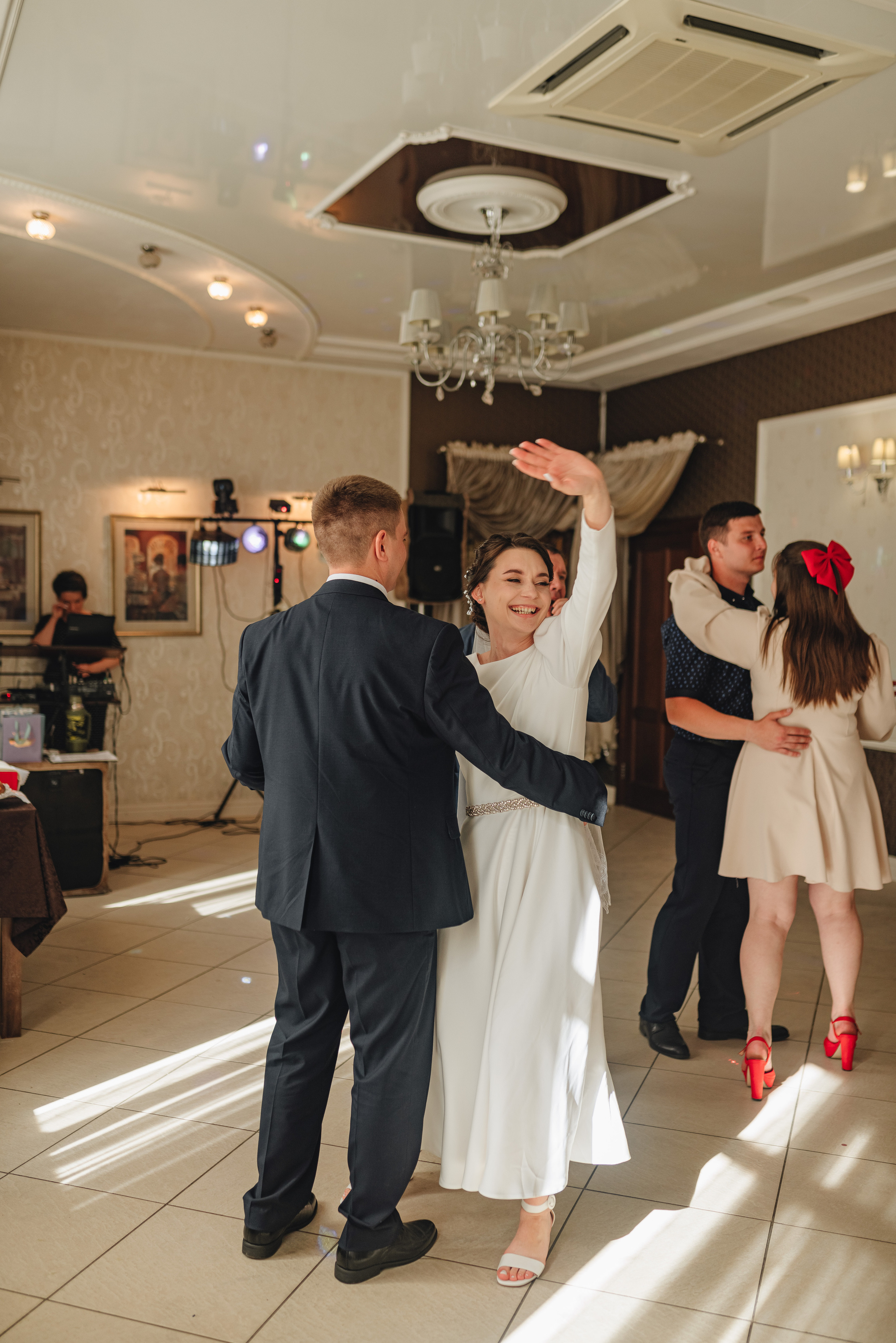 Дарья и Алексей | Свадебная съемка в г. Бобров. Фотограф Карина Шмулёва. Воронеж и область