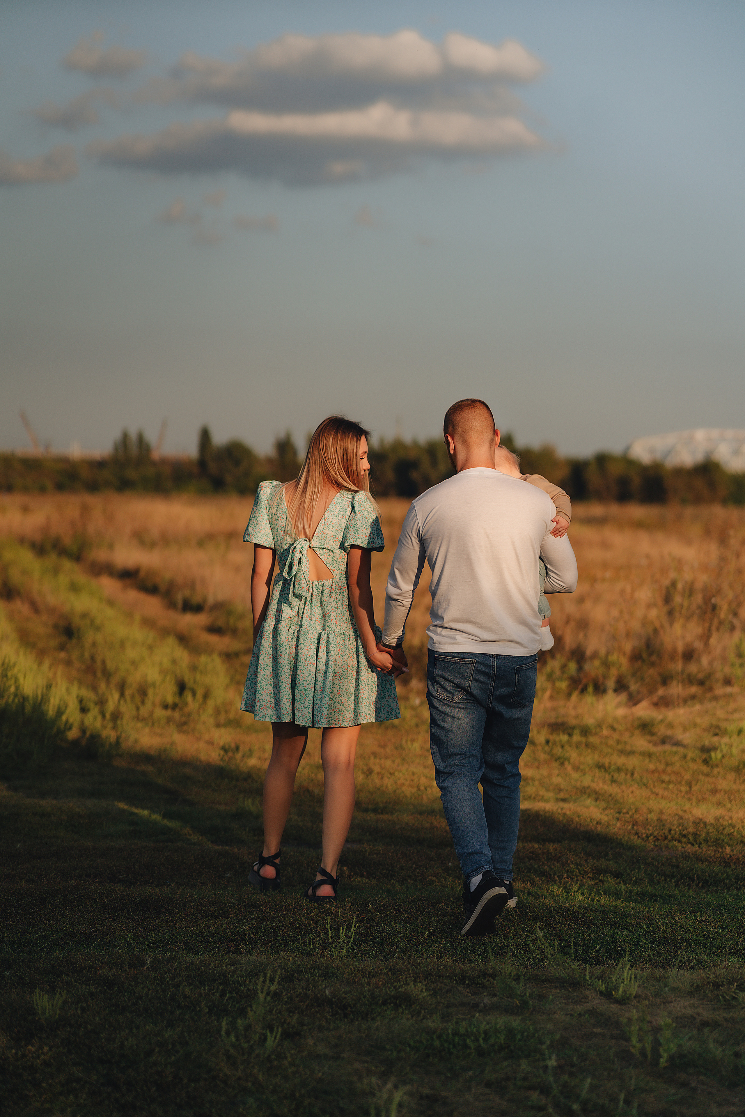 Анастасия, Артём и Денис | Съемка на закате в сентябре. Фотограф Карина Шмулёва. Воронеж и область