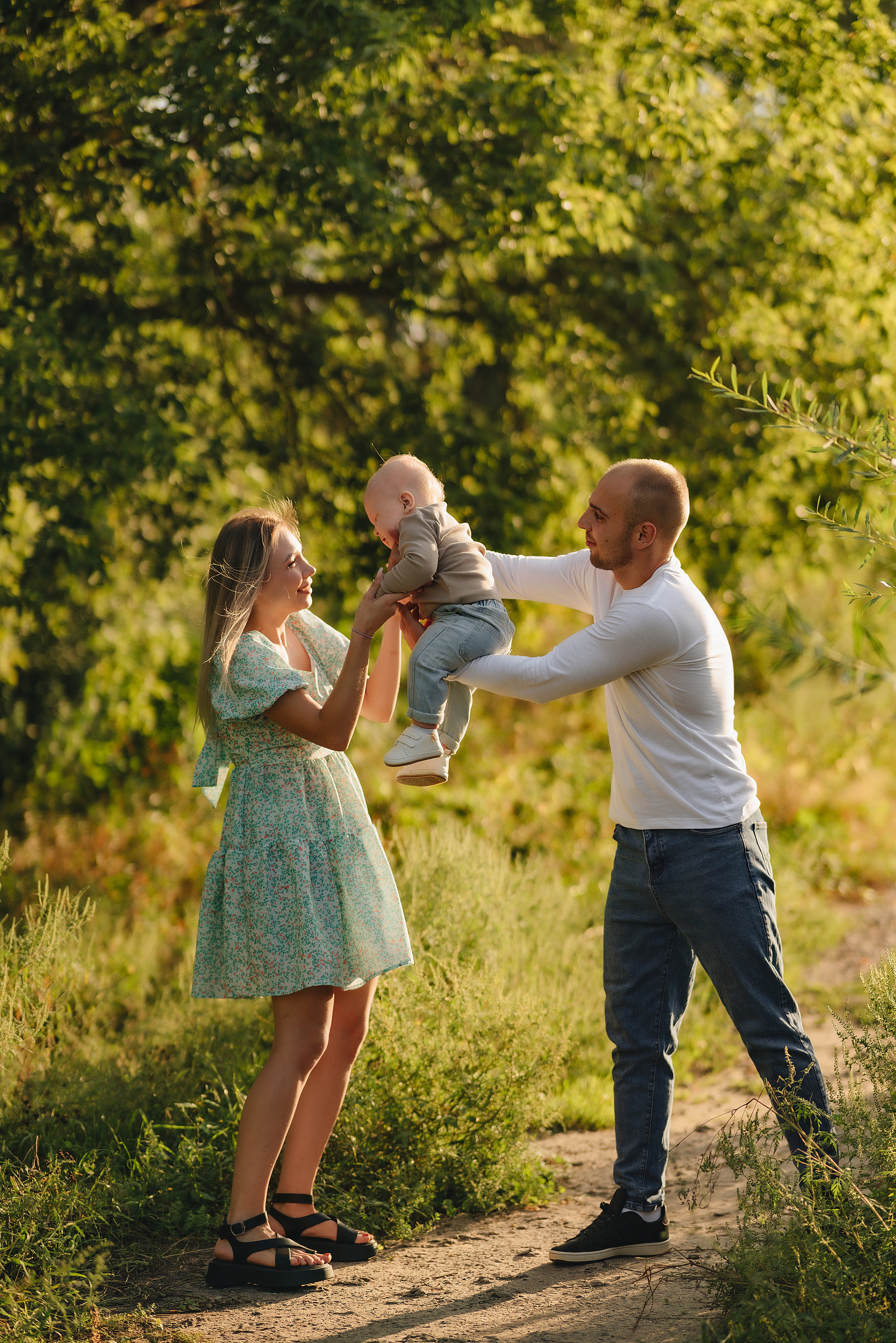 Анастасия, Артём и Денис | Съемка на закате в сентябре. Фотограф Карина Шмулёва. Воронеж и область
