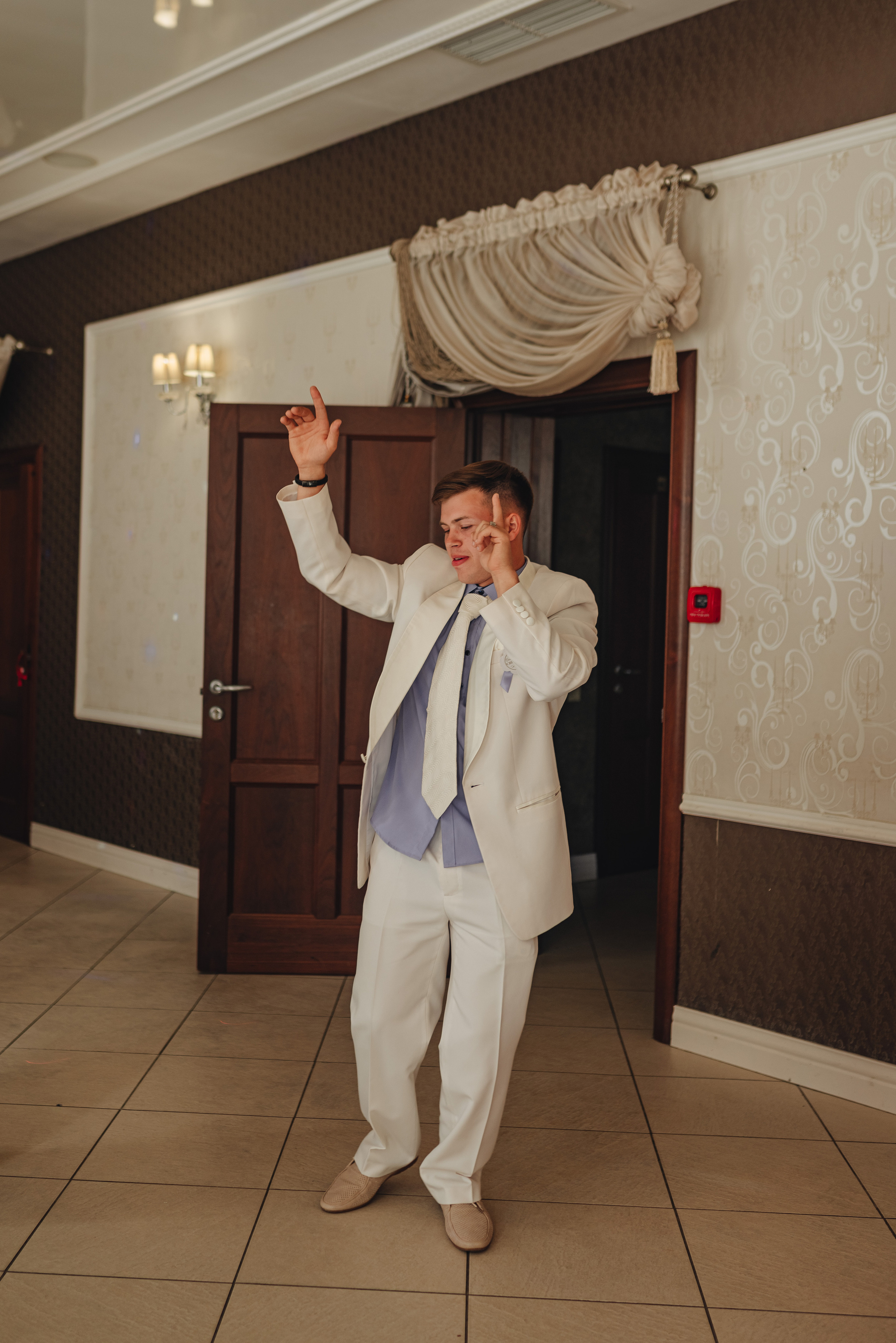 Дарья и Алексей | Свадебная съемка в г. Бобров. Фотограф Карина Шмулёва. Воронеж и область