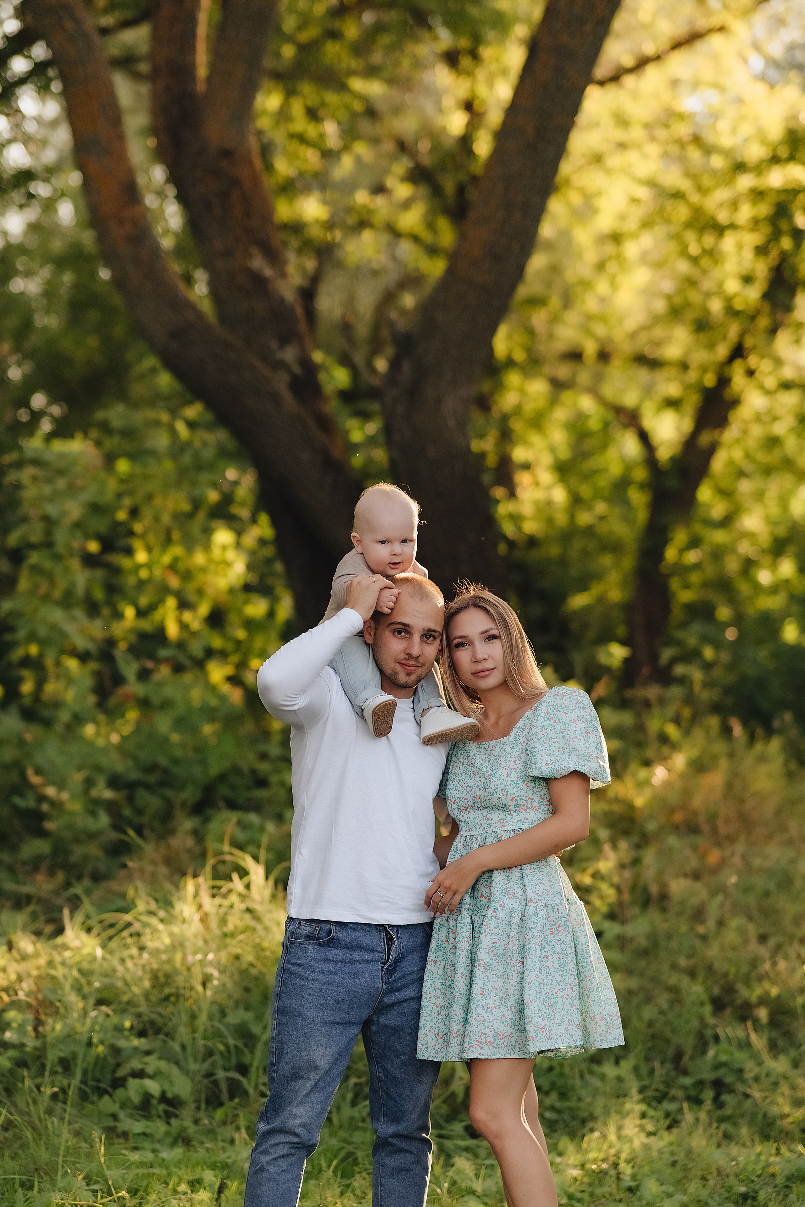 Анастасия, Артём и Денис | Съемка на закате в сентябре. Фотограф Карина Шмулёва. Воронеж и область