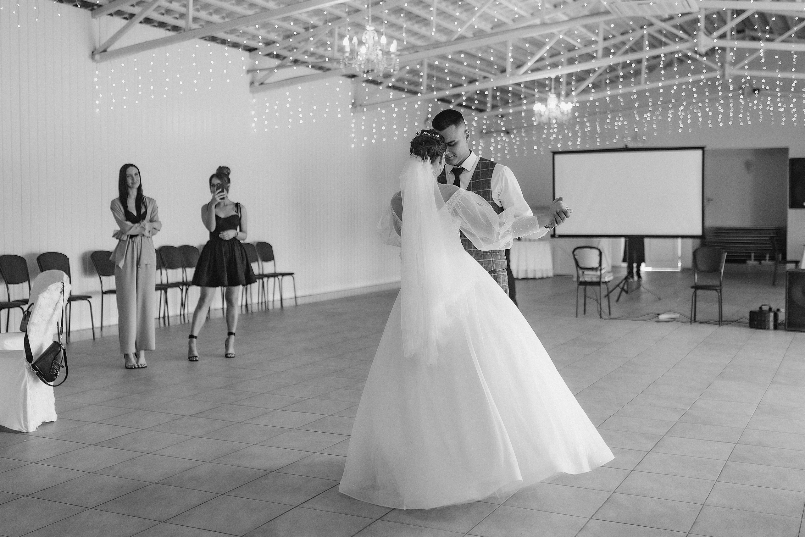 Ирина и Иван | Черно-белая серия. Фотограф Карина Шмулёва. Воронеж и область