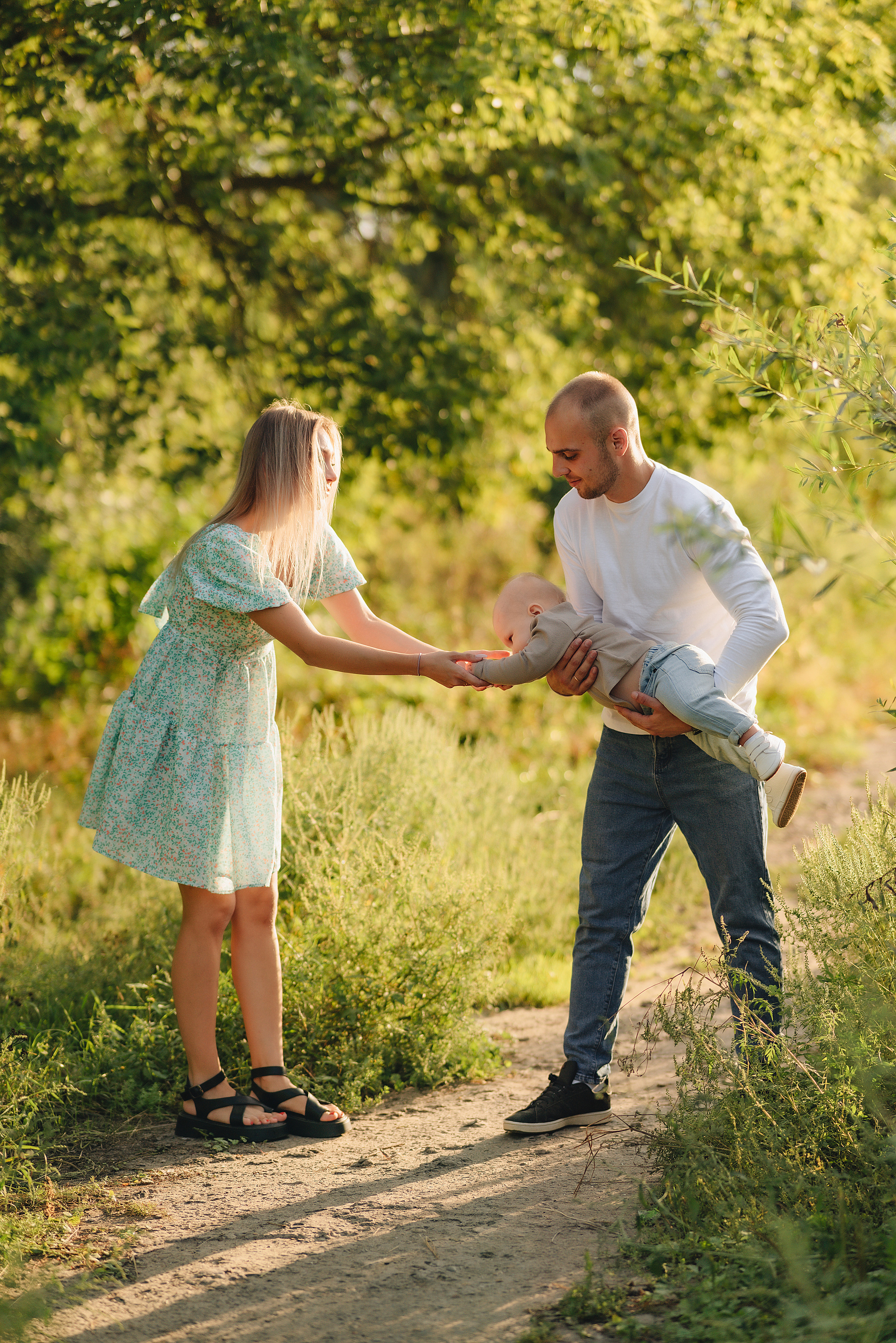 Анастасия, Артём и Денис | Съемка на закате в сентябре. Фотограф Карина Шмулёва. Воронеж и область