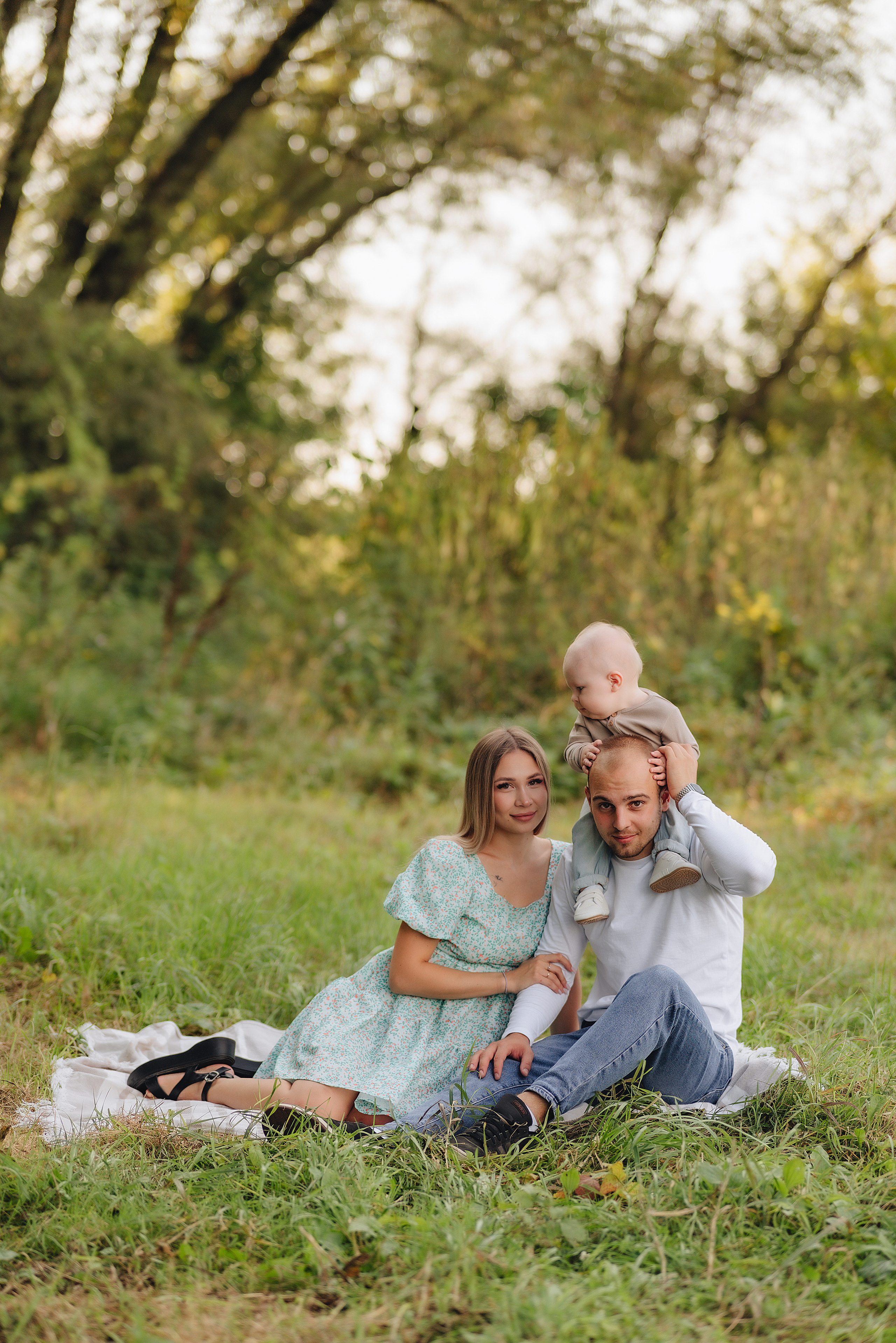 Анастасия, Артём и Денис | Съемка на закате в сентябре. Фотограф Карина Шмулёва. Воронеж и область