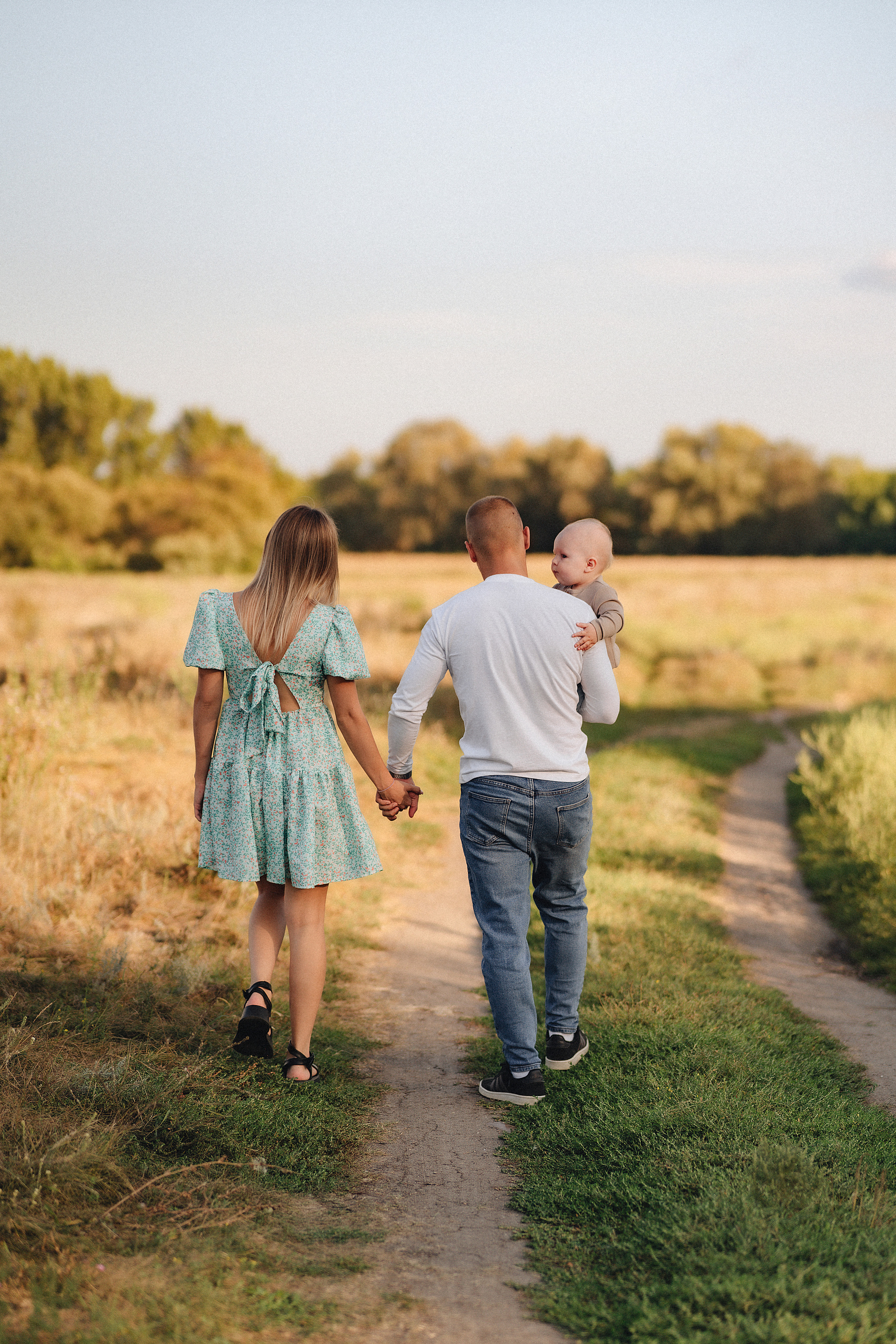 Анастасия, Артём и Денис | Съемка на закате в сентябре. Фотограф Карина Шмулёва. Воронеж и область