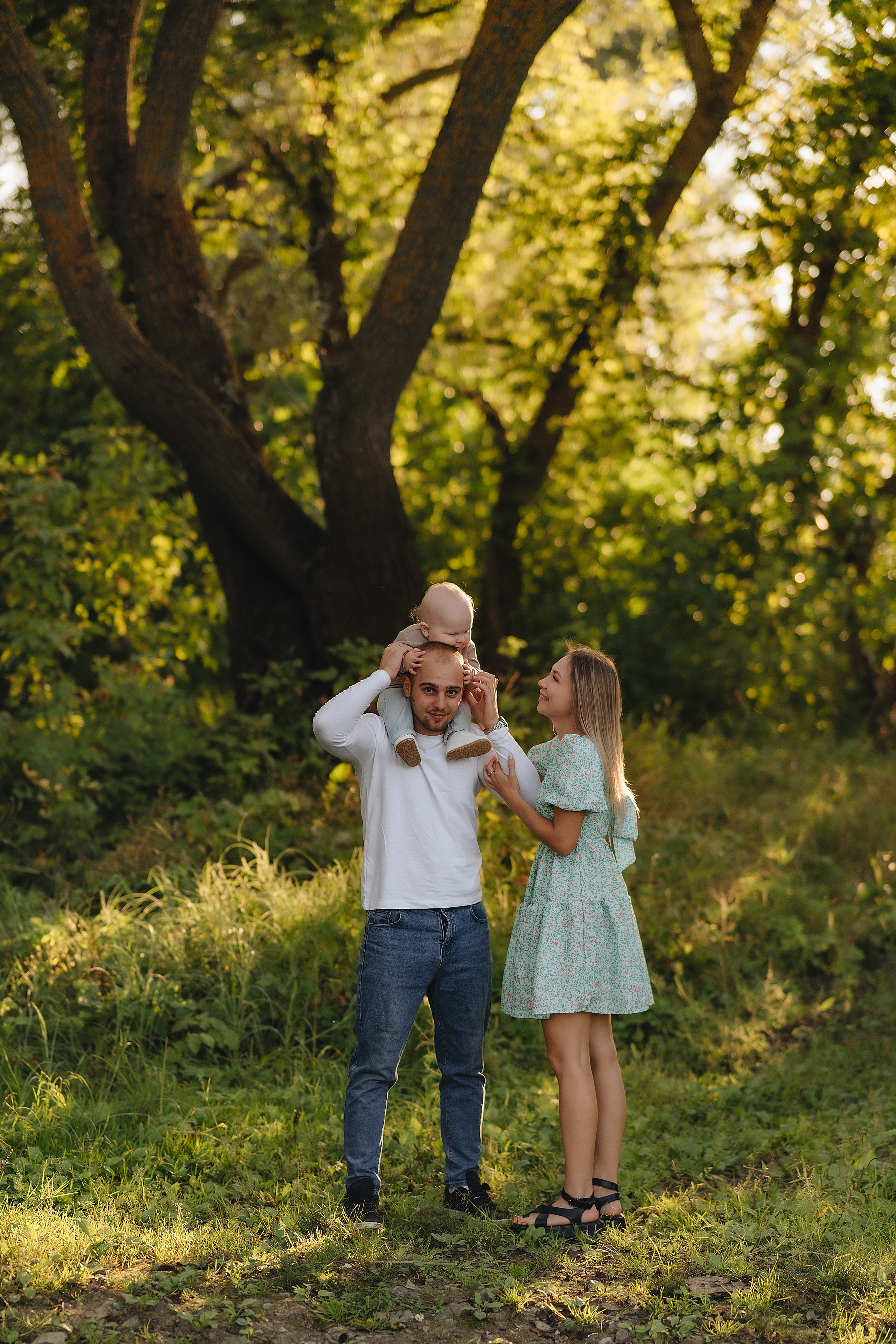 Анастасия, Артём и Денис | Съемка на закате в сентябре. Фотограф Карина Шмулёва. Воронеж и область