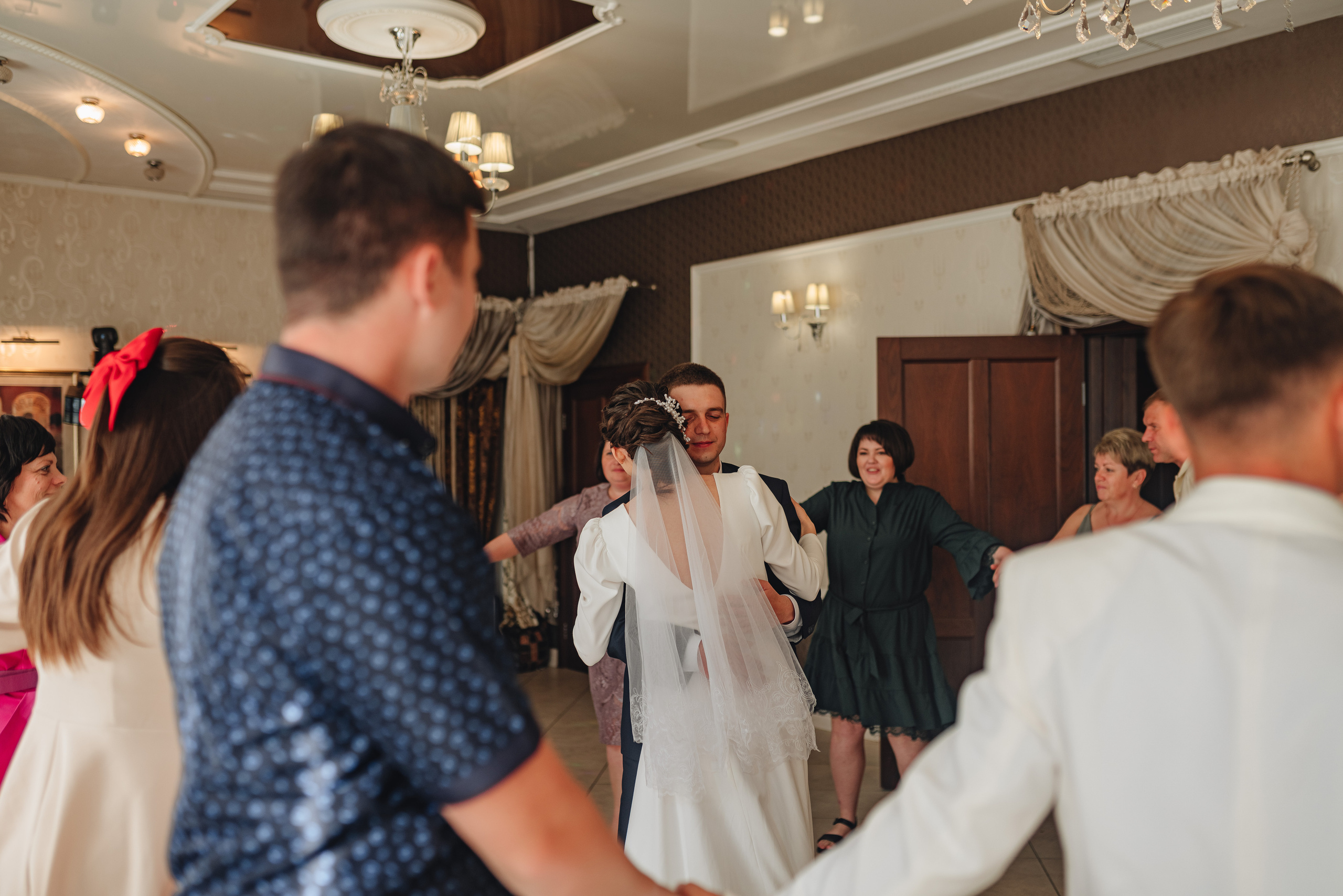 Дарья и Алексей | Свадебная съемка в г. Бобров. Фотограф Карина Шмулёва. Воронеж и область