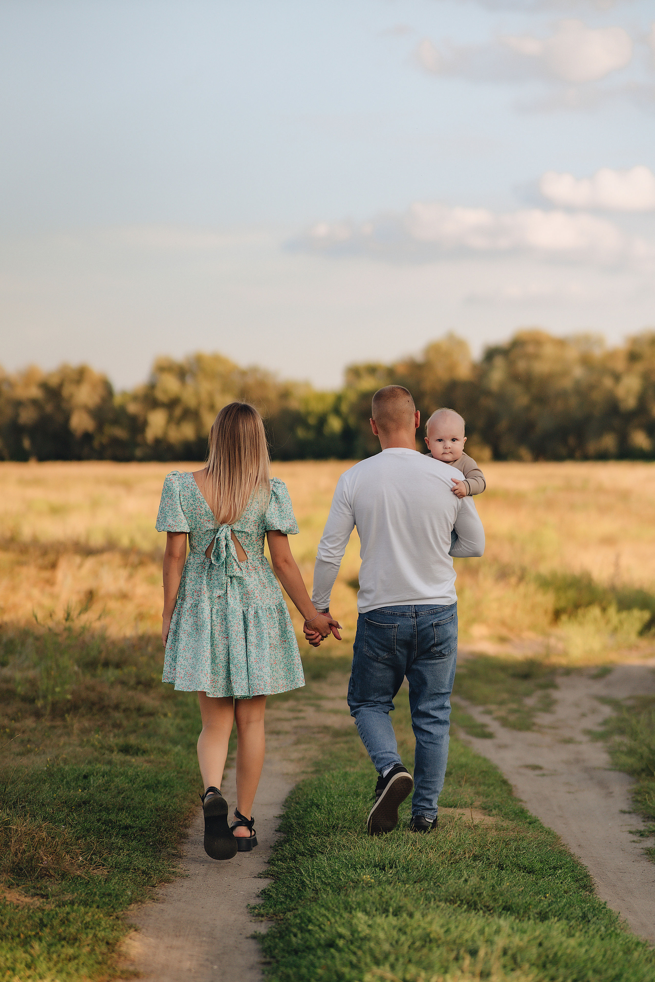 Анастасия, Артём и Денис | Съемка на закате в сентябре. Фотограф Карина Шмулёва. Воронеж и область