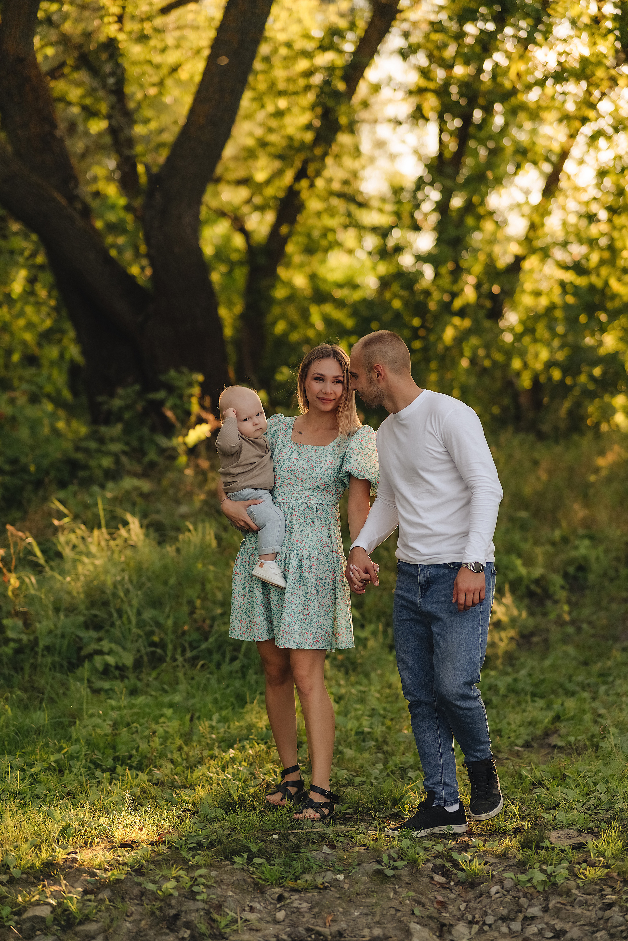 Анастасия, Артём и Денис | Съемка на закате в сентябре. Фотограф Карина Шмулёва. Воронеж и область