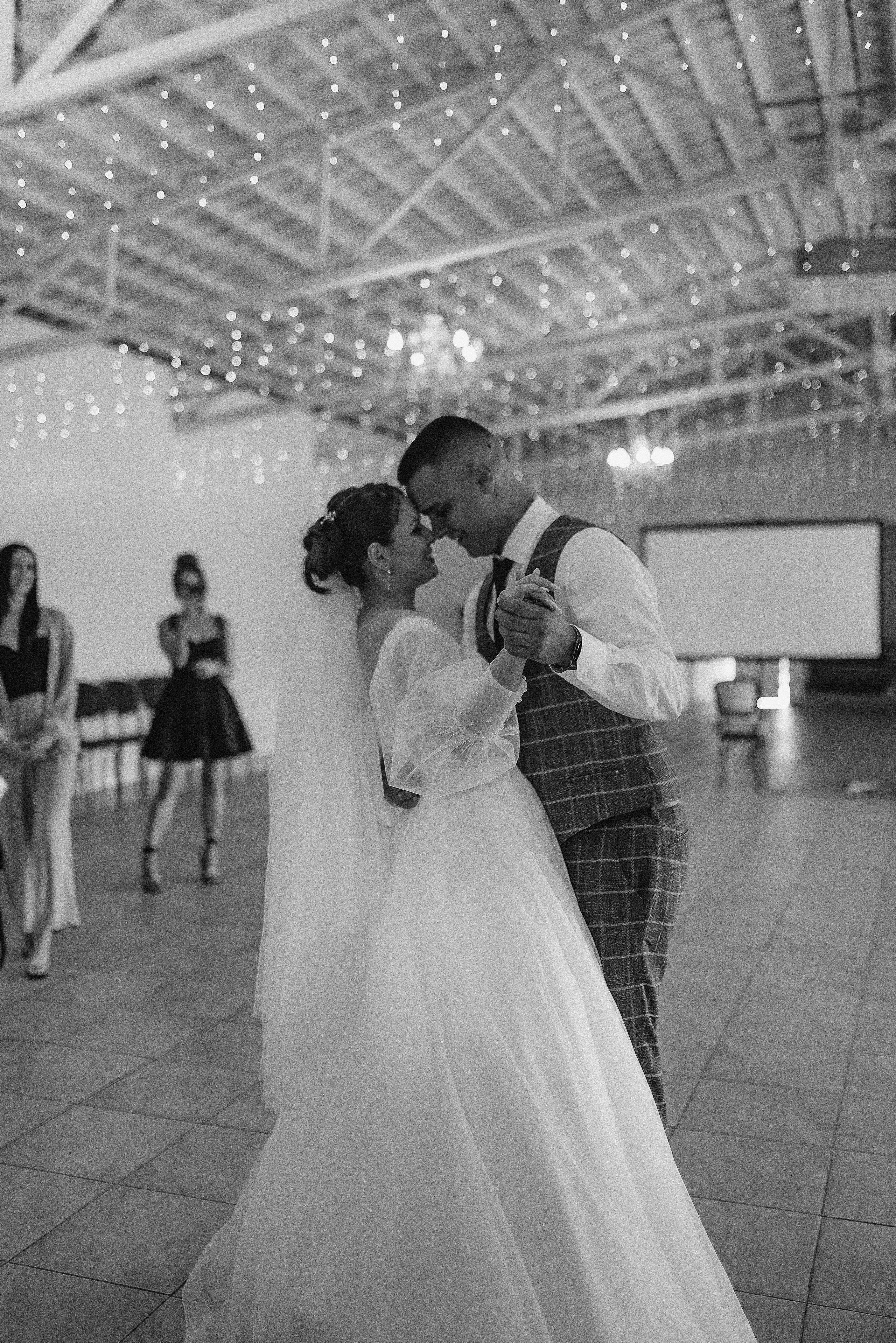 Ирина и Иван | Черно-белая серия. Фотограф Карина Шмулёва. Воронеж и область