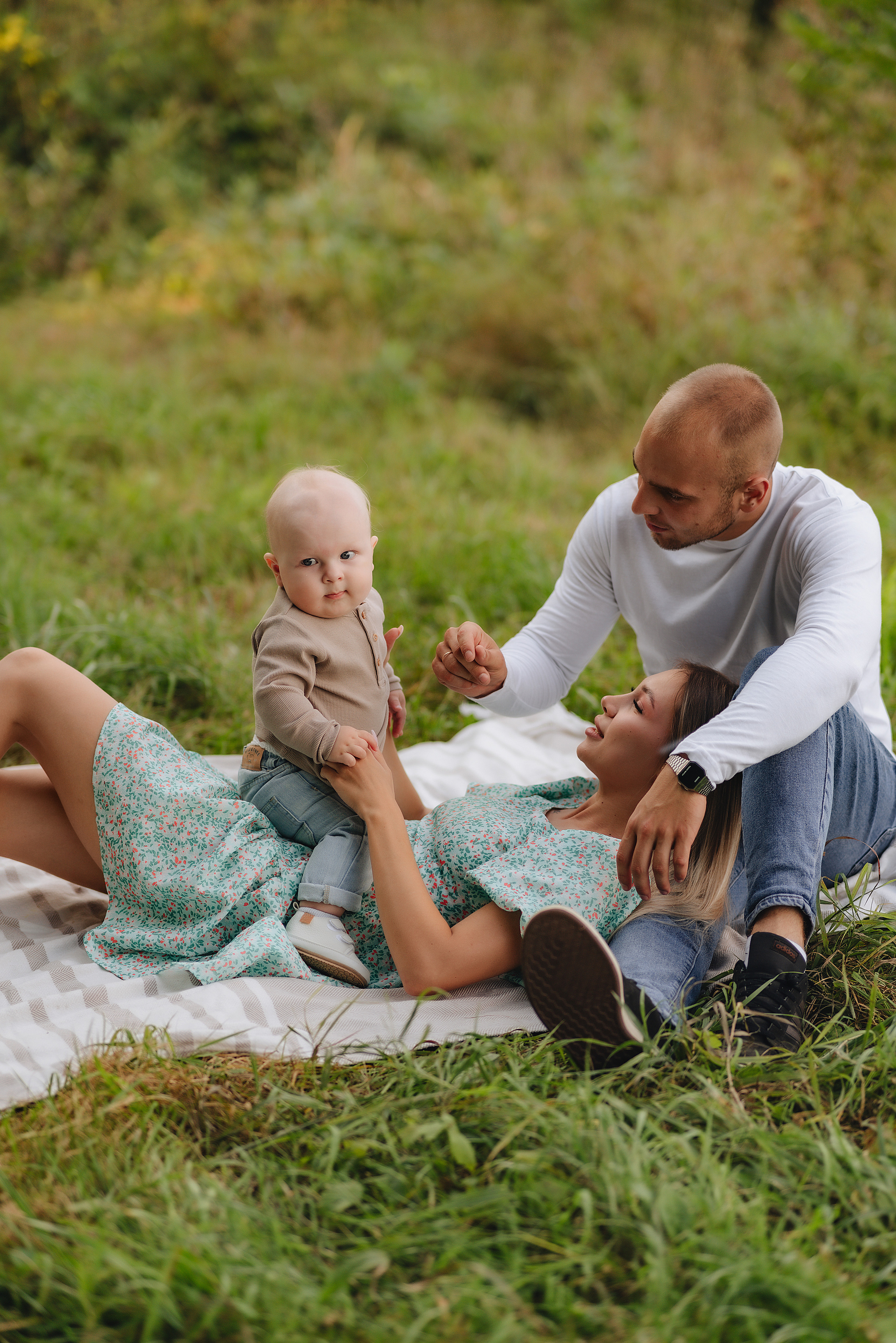 Анастасия, Артём и Денис | Съемка на закате в сентябре. Фотограф Карина Шмулёва. Воронеж и область