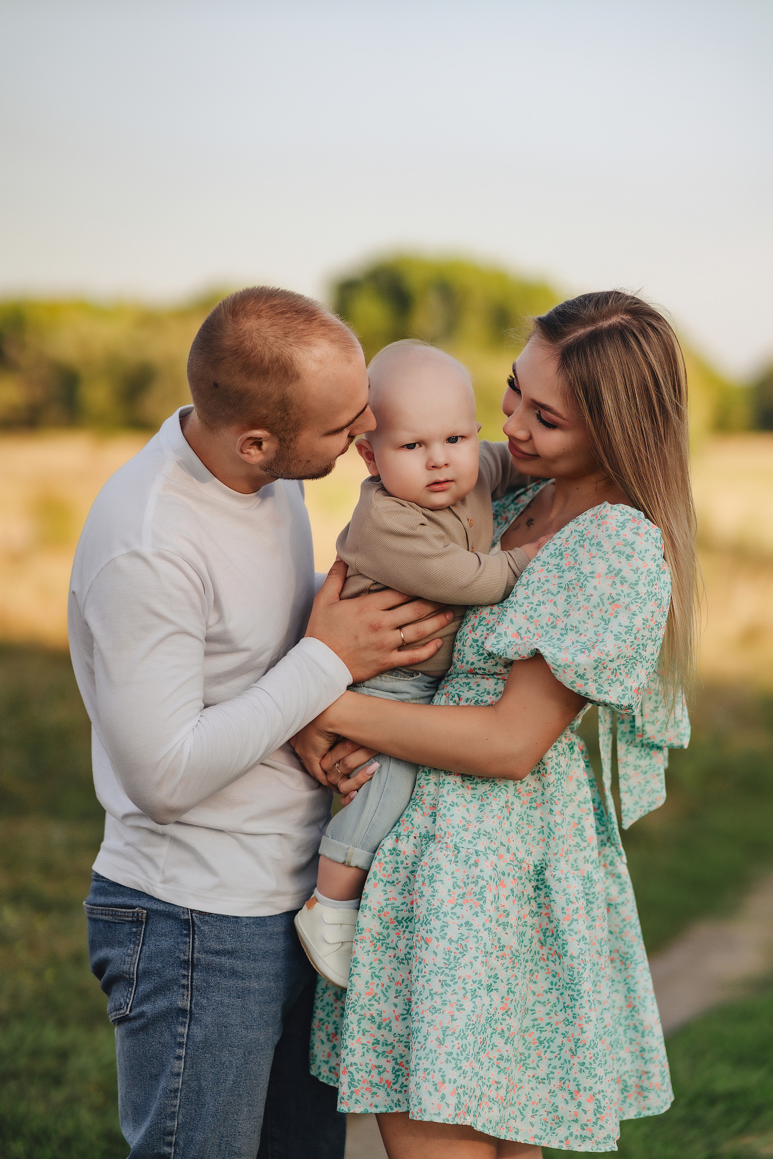 Анастасия, Артём и Денис | Съемка на закате в сентябре. Фотограф Карина Шмулёва. Воронеж и область