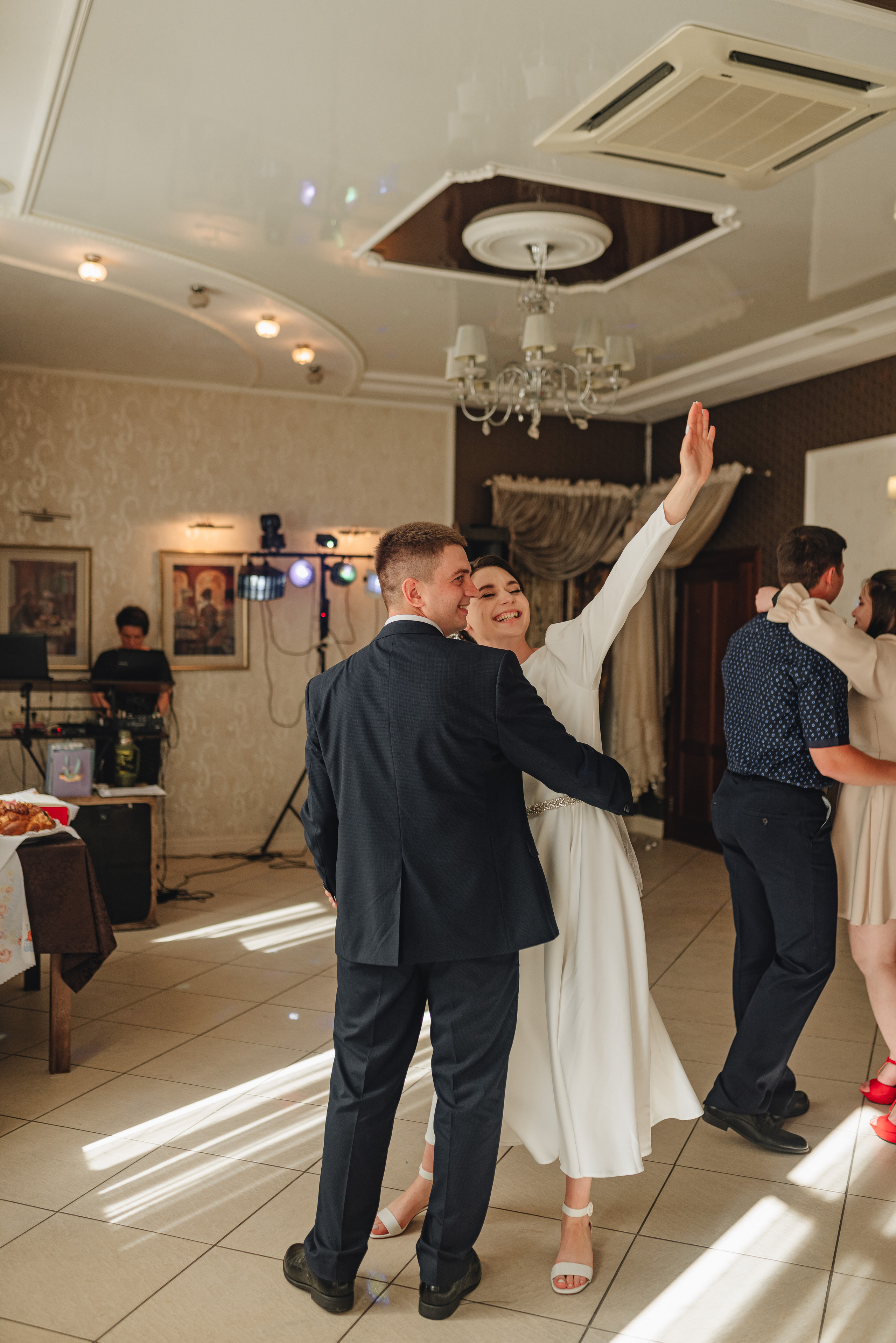 Дарья и Алексей | Свадебная съемка в г. Бобров. Фотограф Карина Шмулёва. Воронеж и область