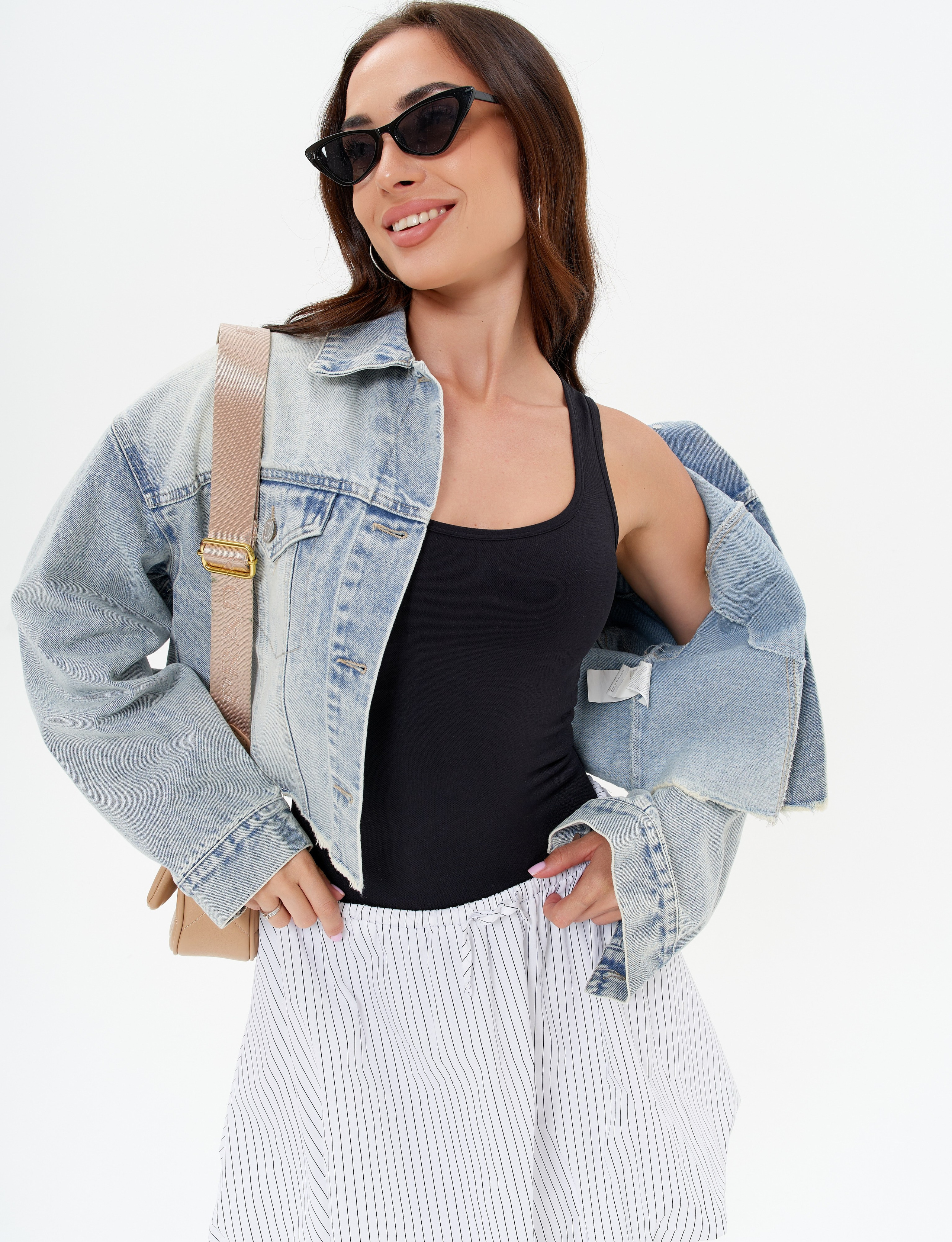 Лонгсливы. Фотограф для маркетплейсов в Москве