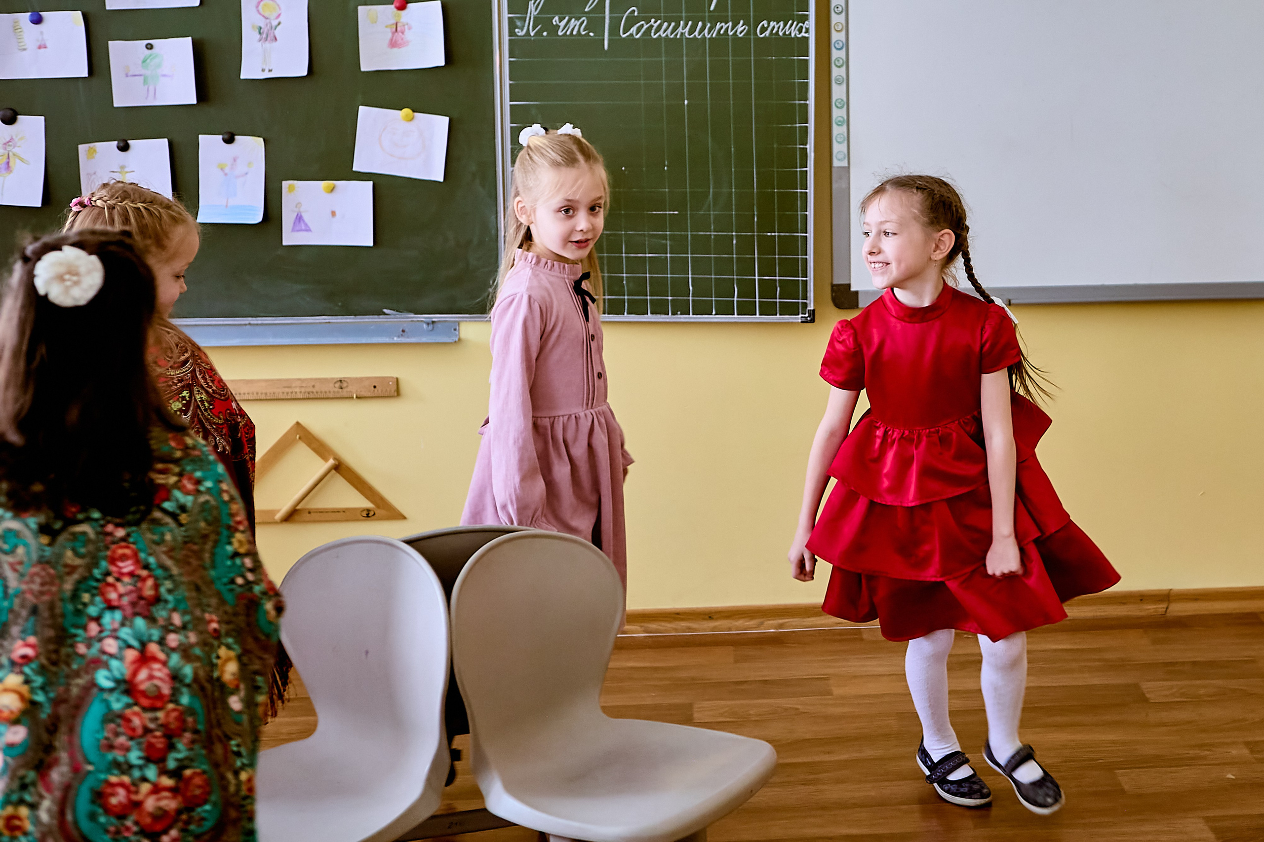 ШИРОКАЯ МАСЛЕНИЦА фотографии с праздника 1 А класса