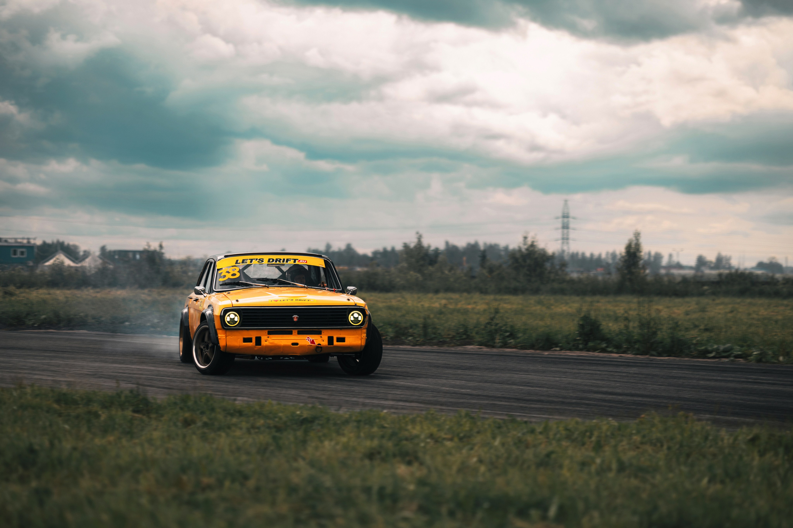 Фоторепортаж с «Больших Гонок» — дрифт, драг, звук