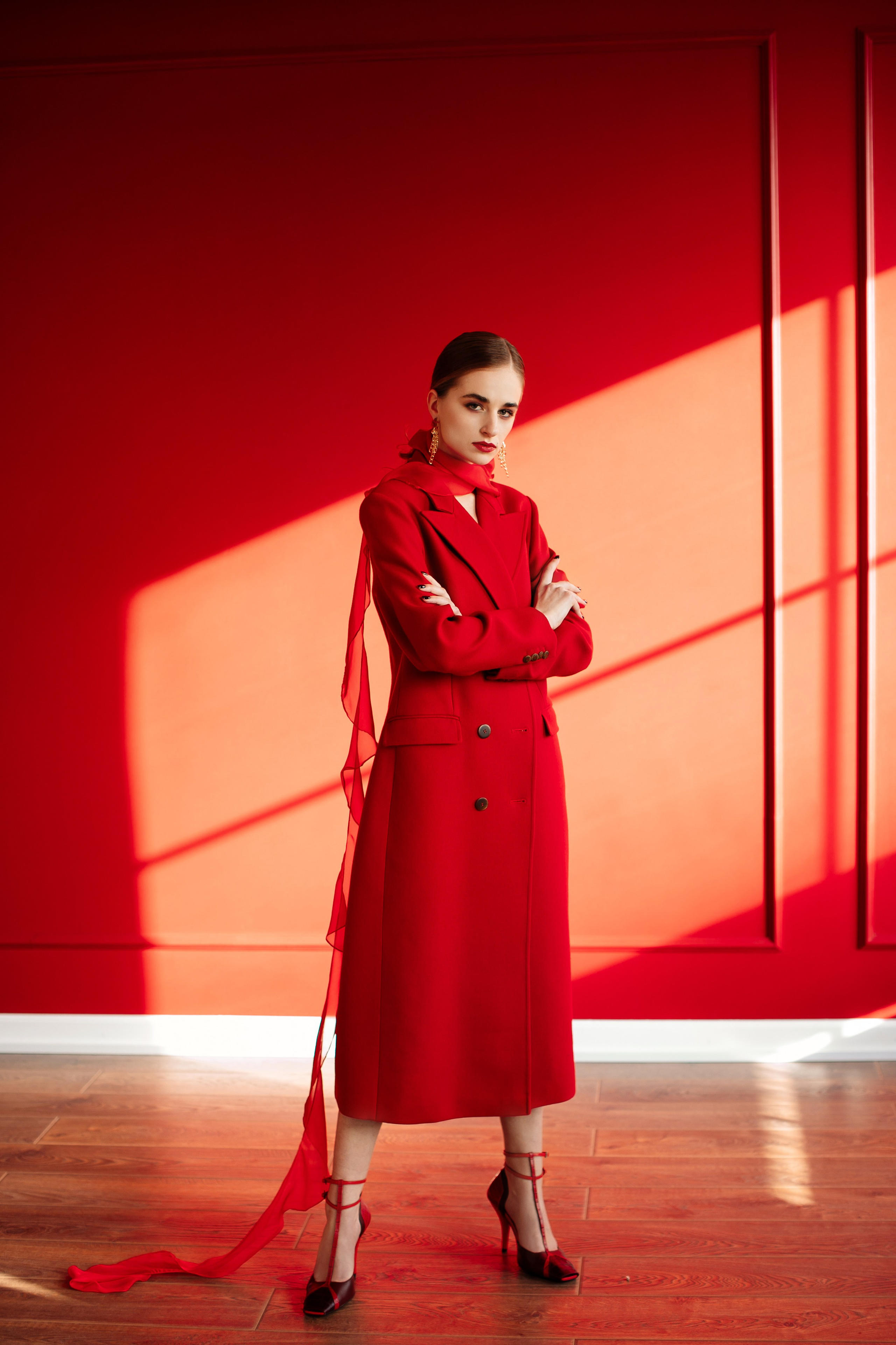 Фотосессия в красных тонах. Свадебный фотограф Москва