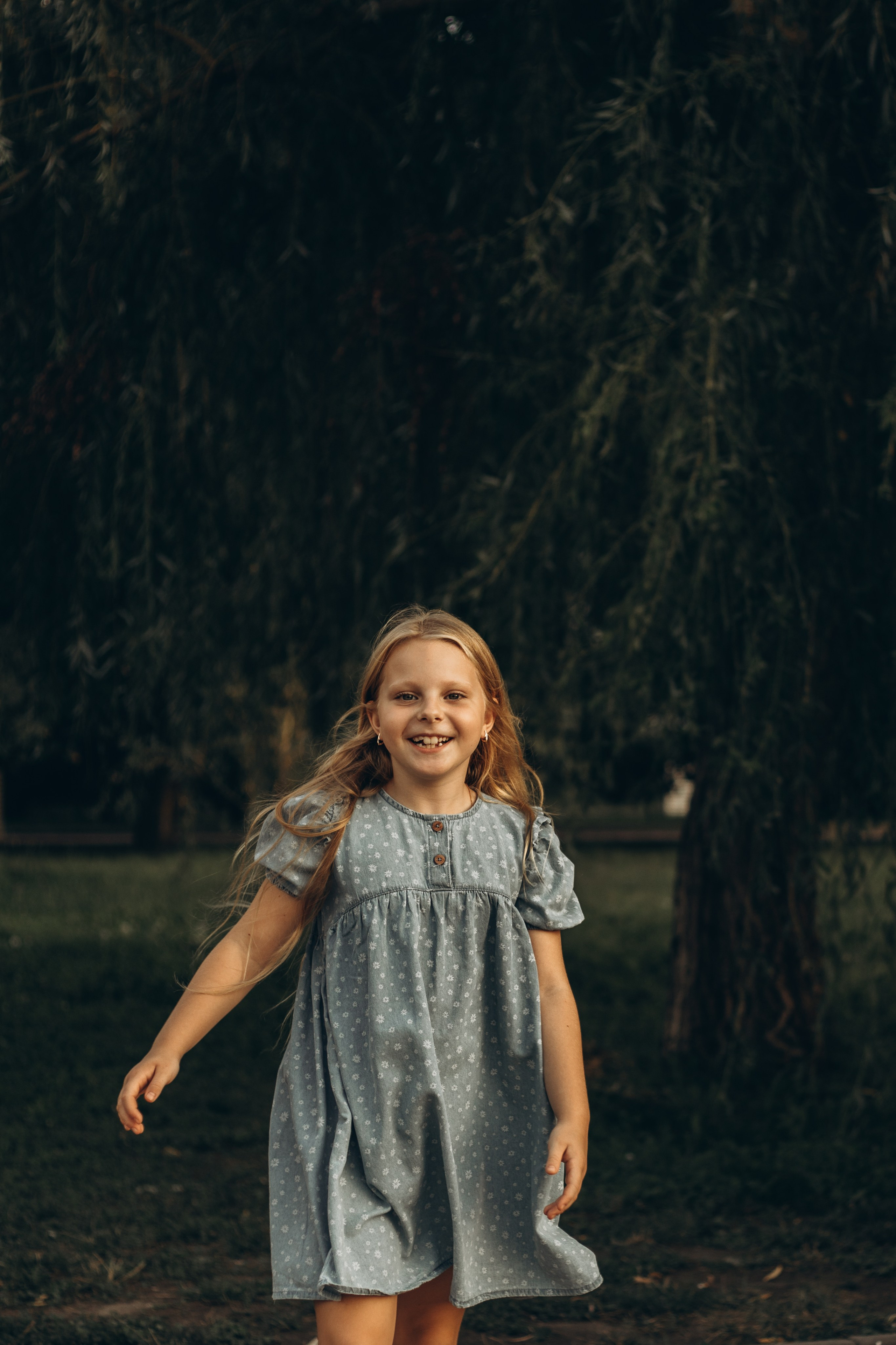 Антон, Тамара, Алиса и Ева — летний вечер у озера. Семейный фотограф Новороссийск, Анапа, Геленджик — Юлия Давыдова