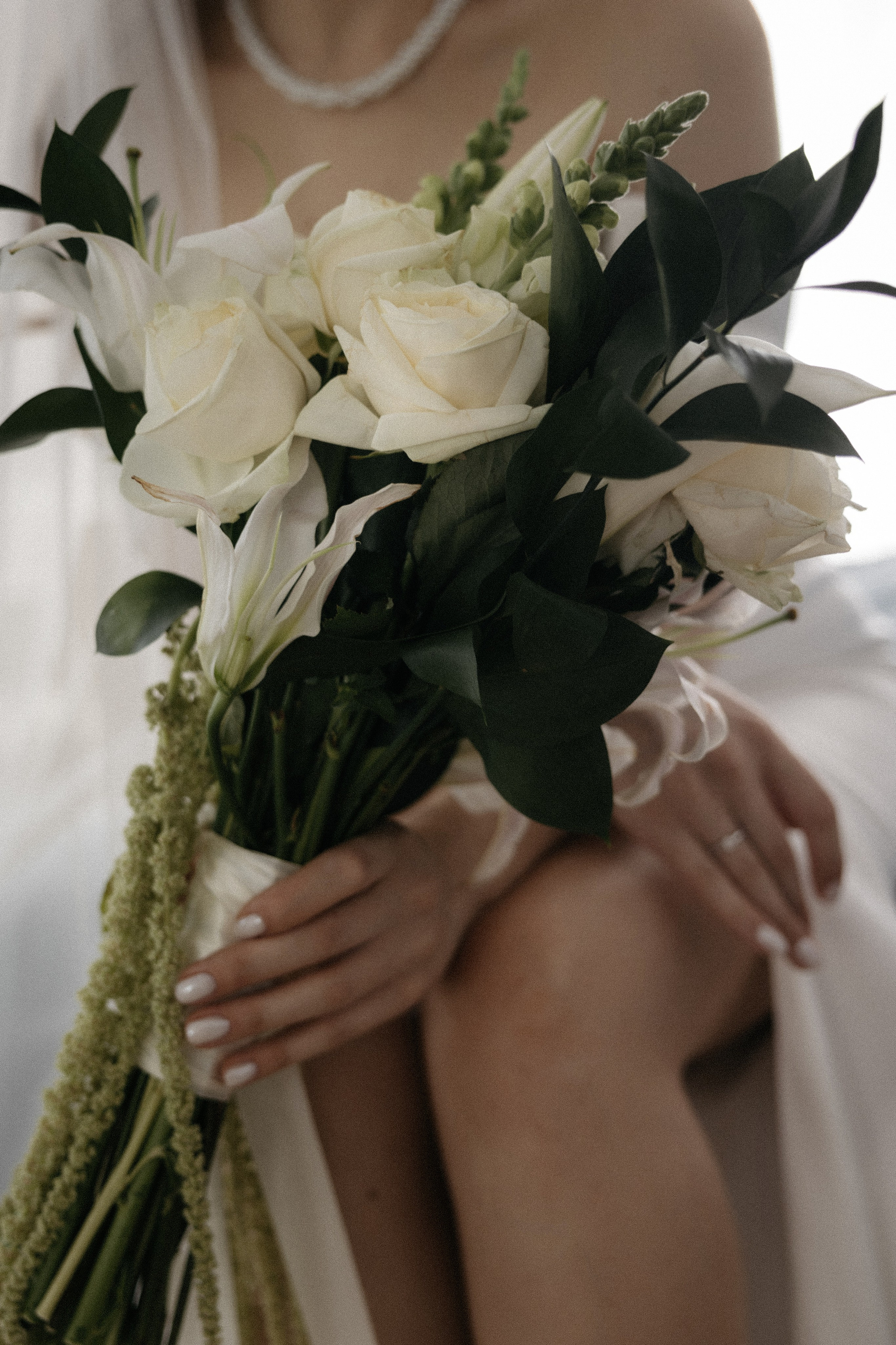 Свадебная фотосессия в стильном лифте элитного дома Москвы