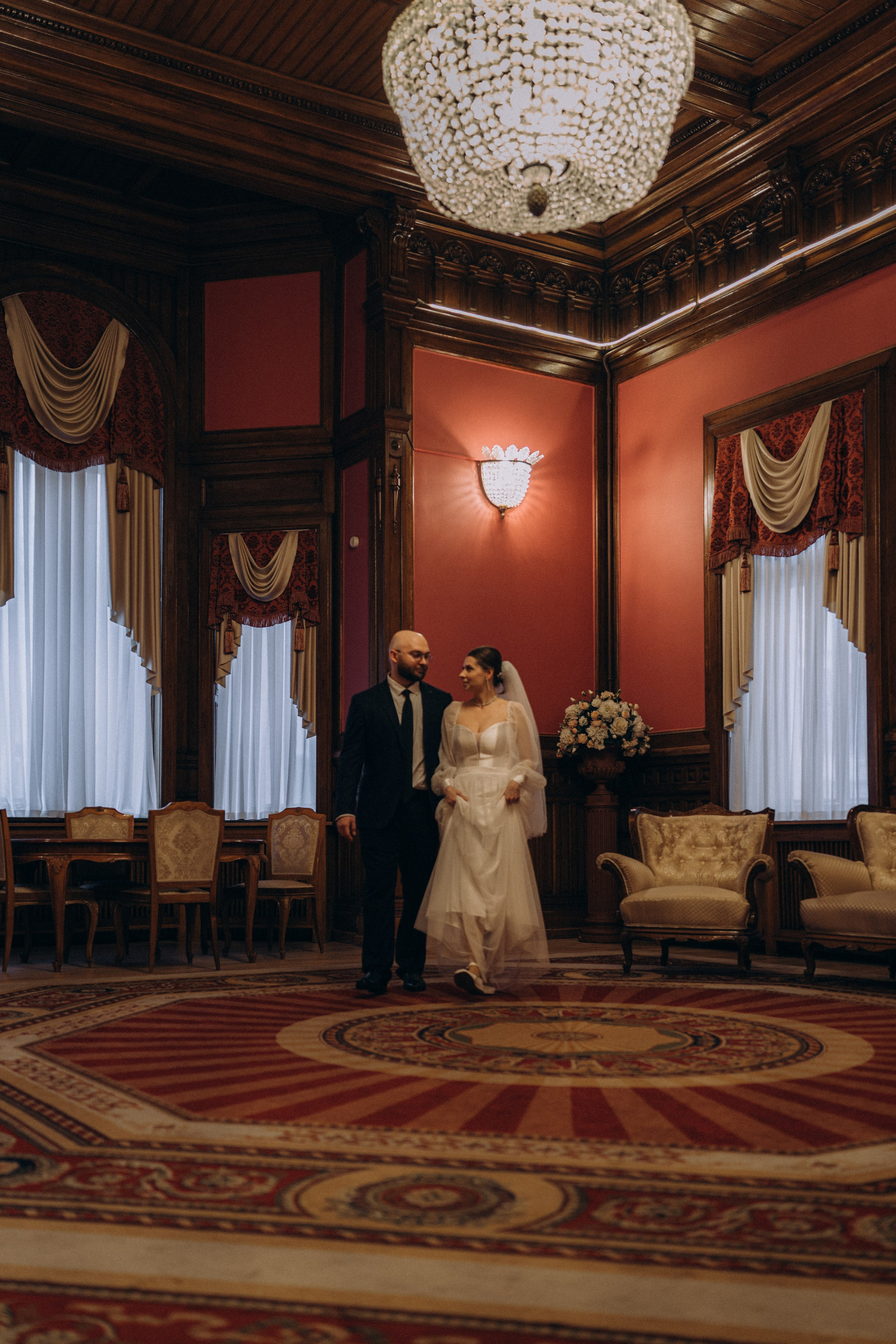 СВАДЕБНАЯ СЬЕМКА ВО ВТОРОМ ДВОРЦЕ (ДЕКАБРЬ) ТАКЖЕ СЬЕМКА В СТУДИИ НА ЧЕРНЫШЕВСКОЙ. Профессиональный фотограф, Санкт-Петербург — Виктория Богомолова