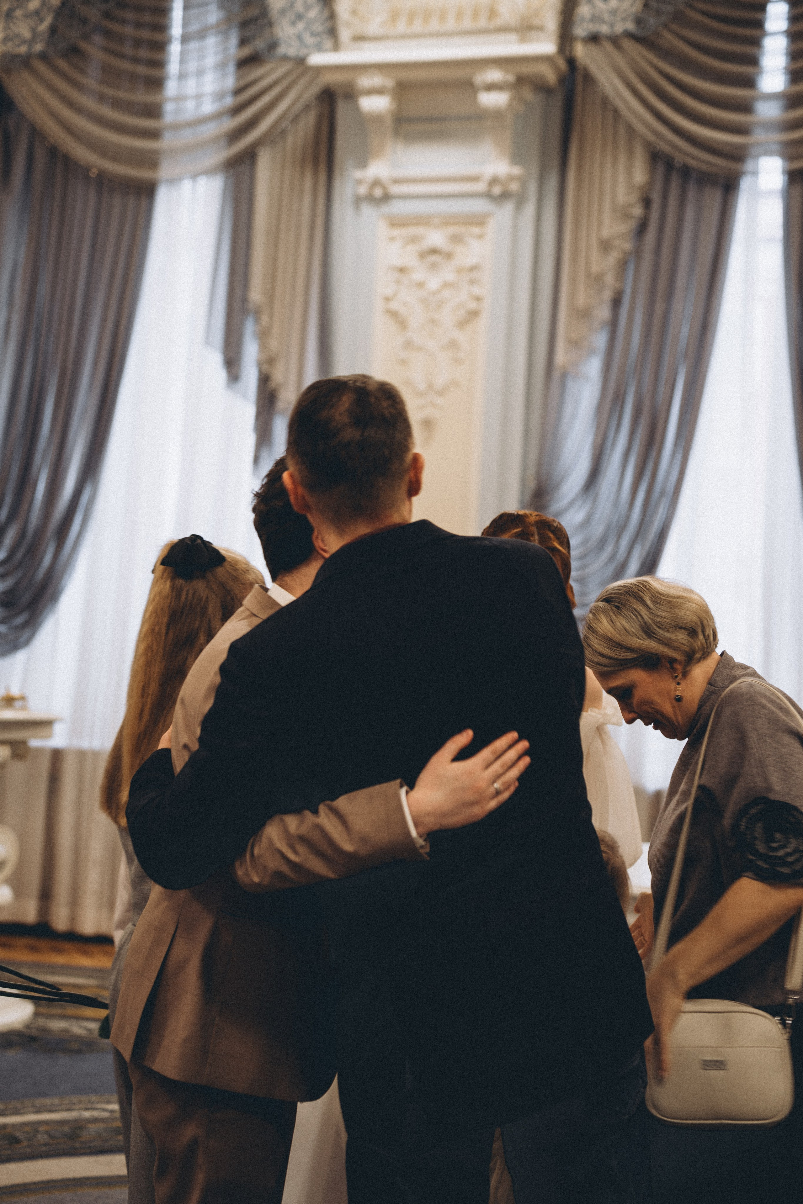 СВАДЕБНАЯ СЬЕМКА ВО ВТОРОМ ДВОРЦЕ С ГОСТЯМИ И ПРОГУЛКА В ТАВРИЧЕСКОМ САДУ. Профессиональный фотограф, Санкт-Петербург — Виктория Богомолова