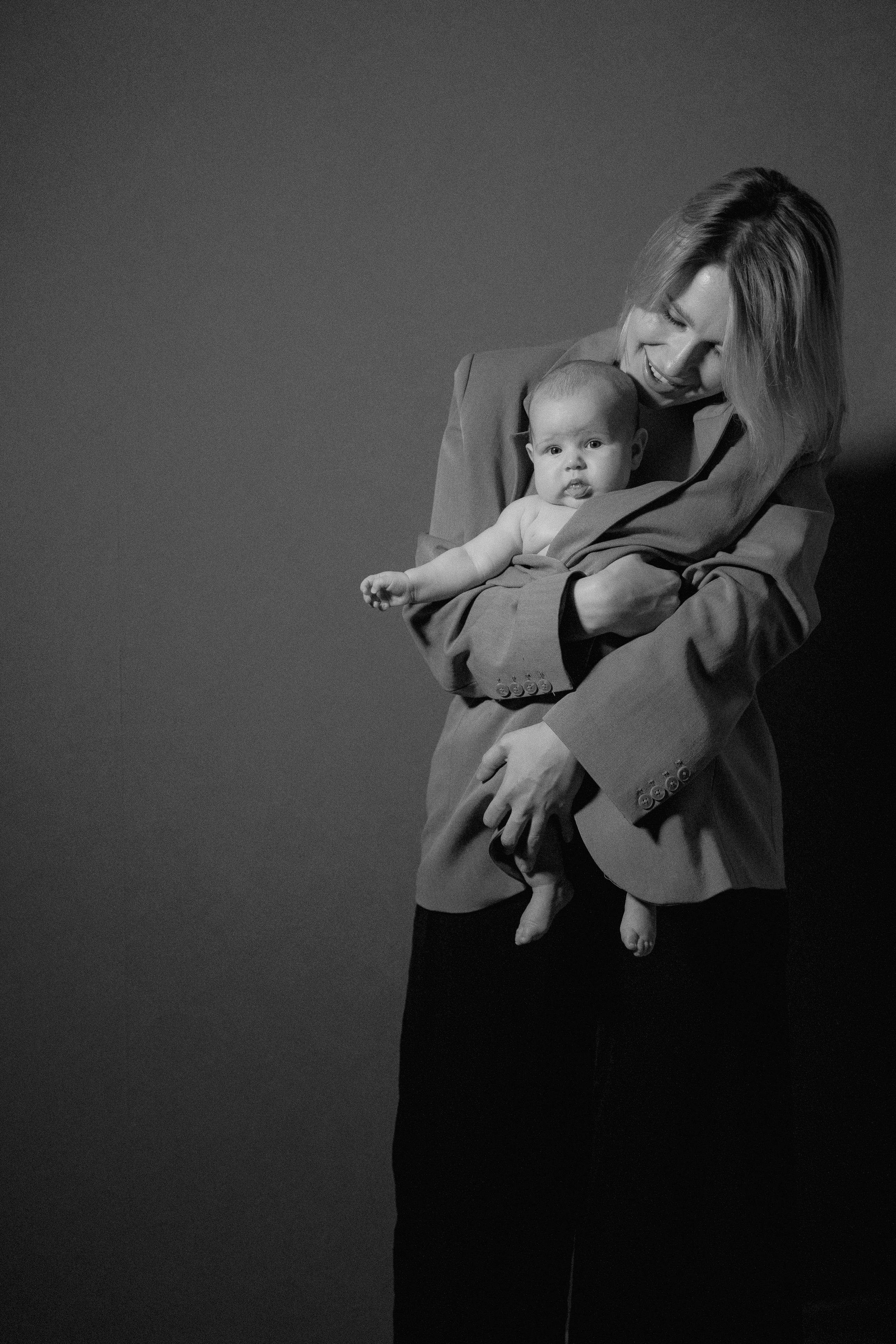 МИР (А) В ОБЪЯТИЯХ МАМЫ. Свадебный и семейный фотограф | Слоним, Гродно| Варя Режа́бек