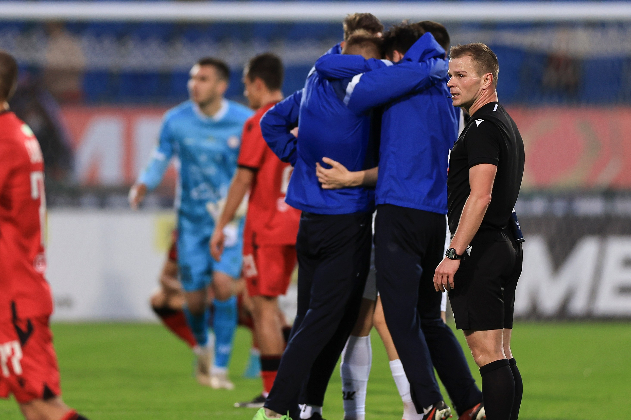 ФК Камаз — ФК Акрон. Спортивный репортажный фотограф Казань Нафис Сиразетдинов