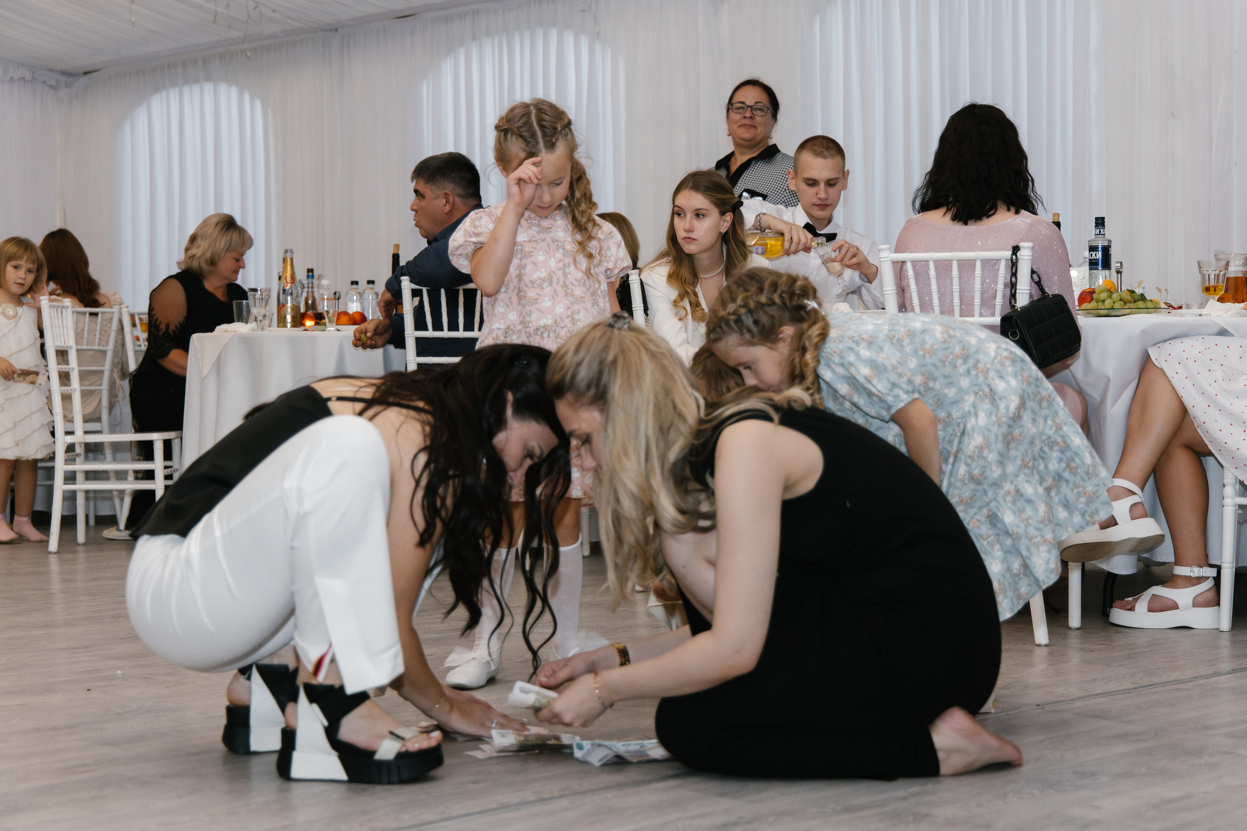 Ксения и Антон (полный день). Фотограф в Барнауле Юлия Садвокасова