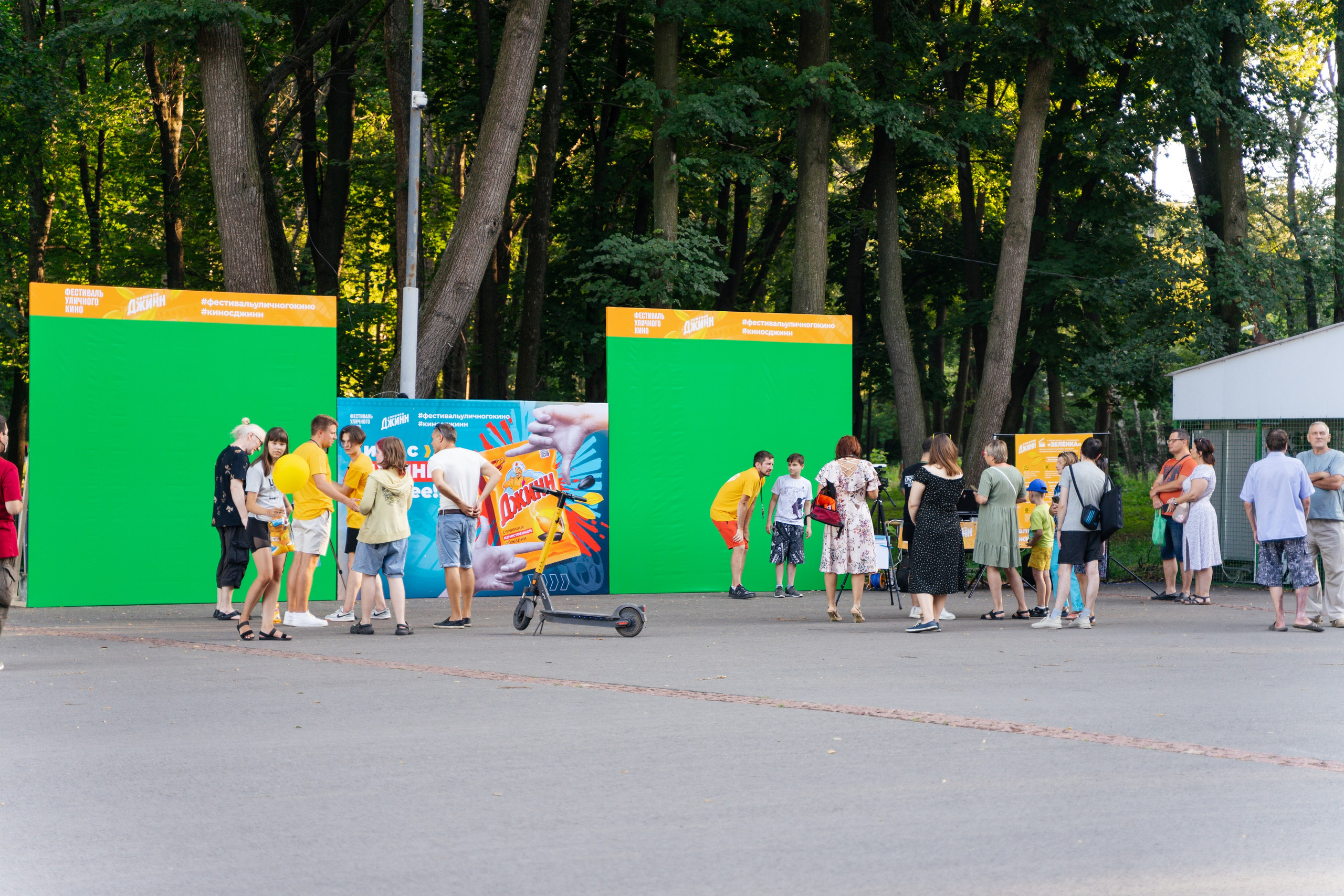 Фестиваль уличного кино. Фотограф Надежда Погребняк | Рязань | Москва