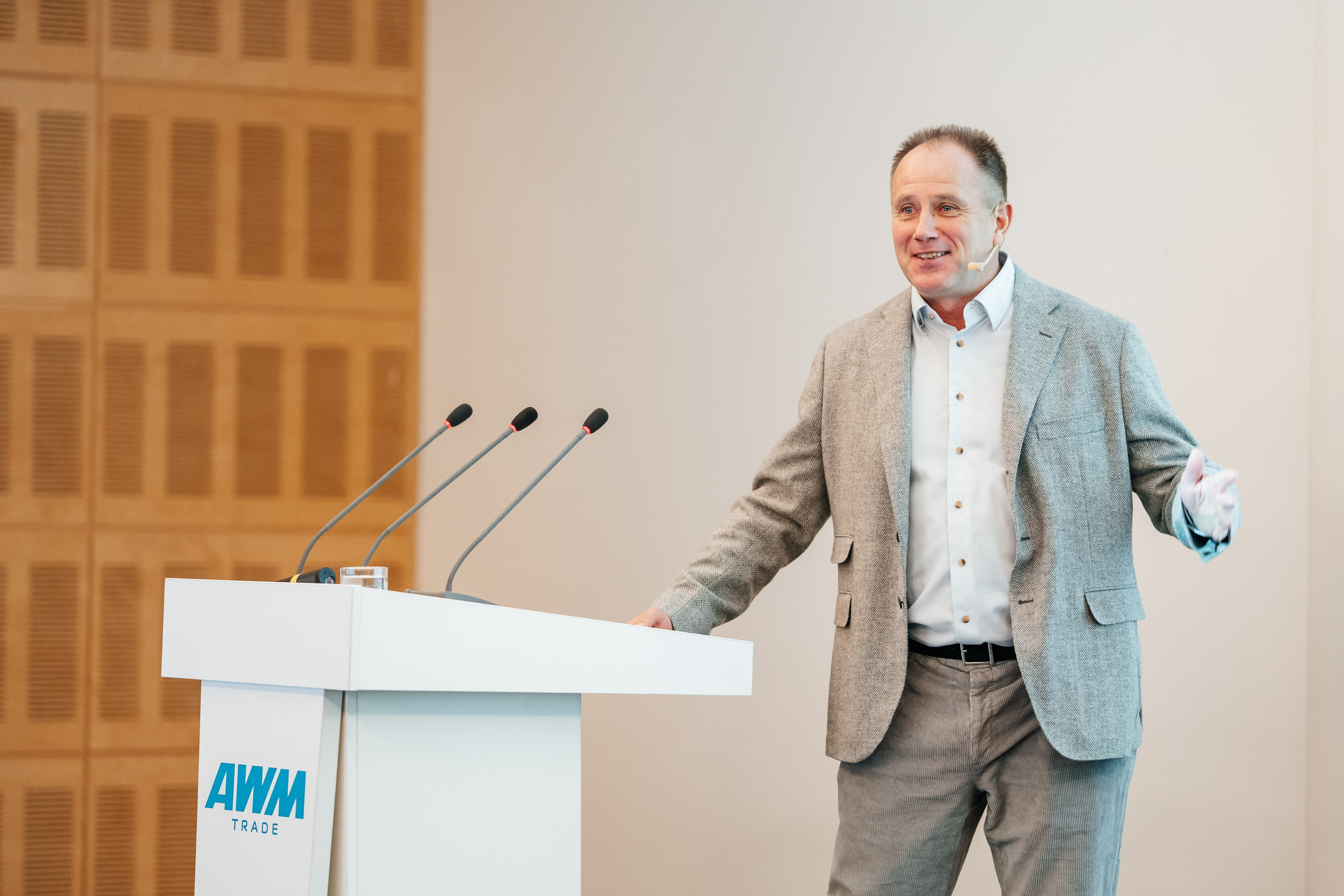 Конференция дилеров. Фотограф Дмитрий Сермяжко