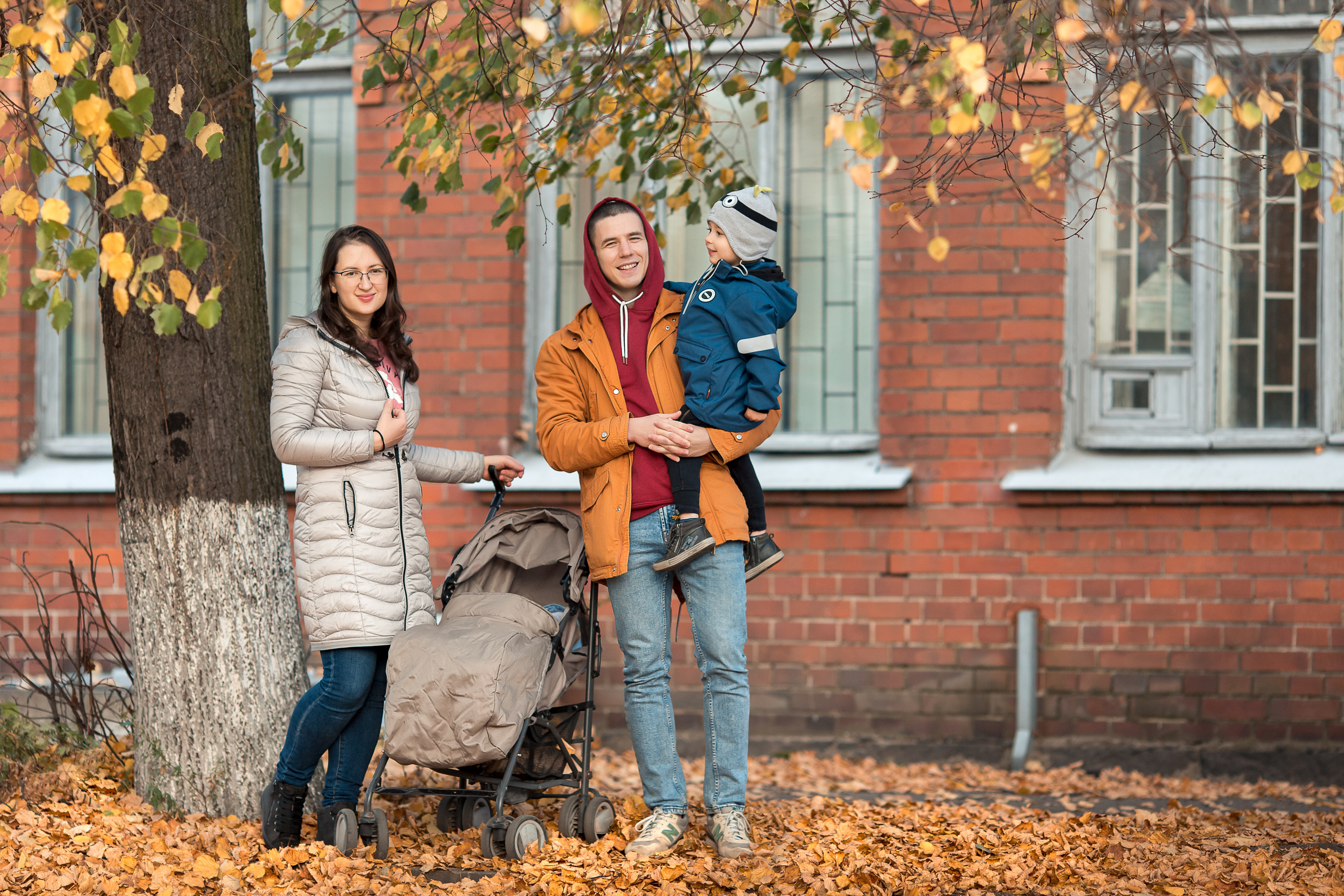 Семейная фотосессия на ЖД станции. Ирина Носова - семейный и детский фотограф