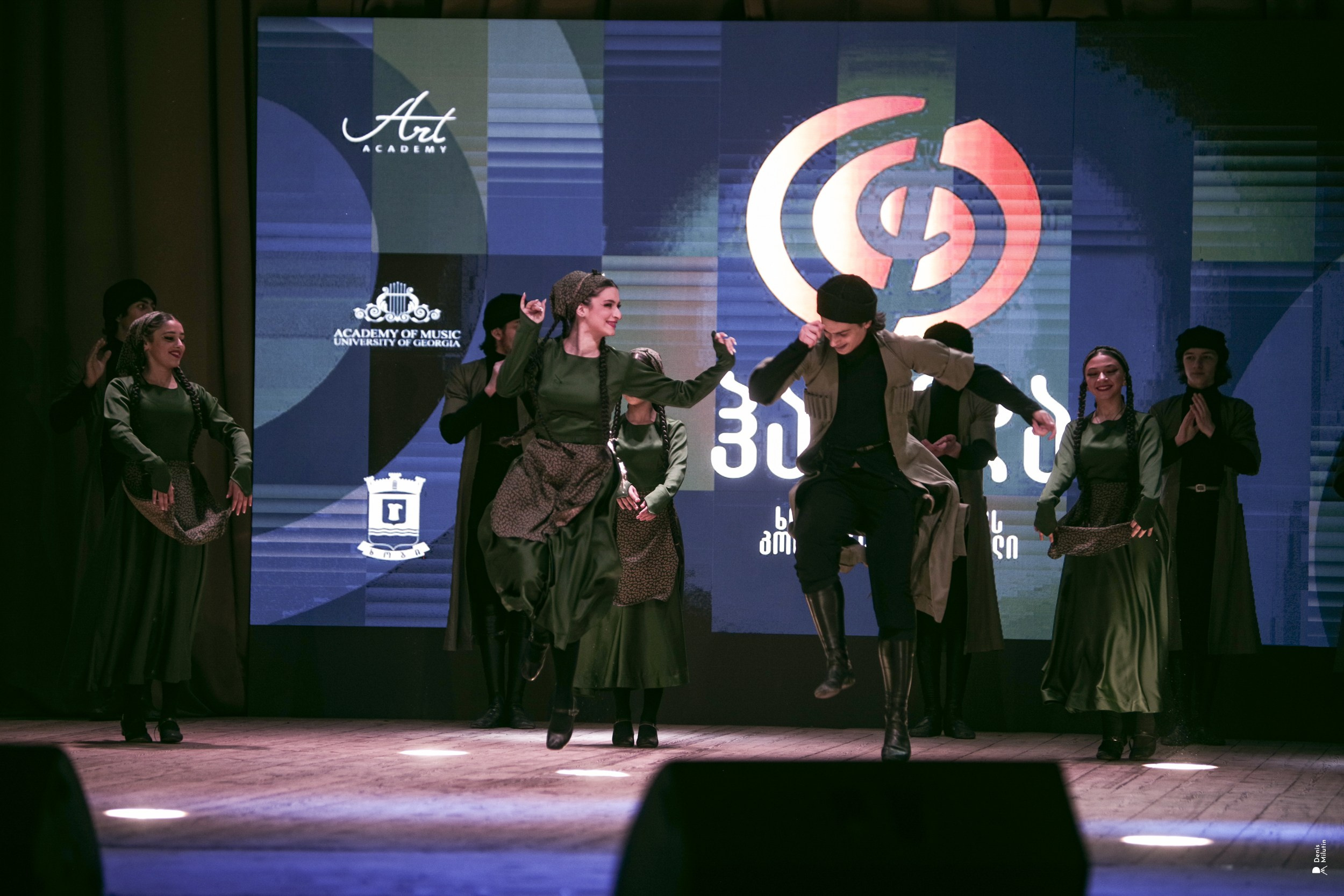 Танцы в Хоби. Портретный фотограф Денис Милютин