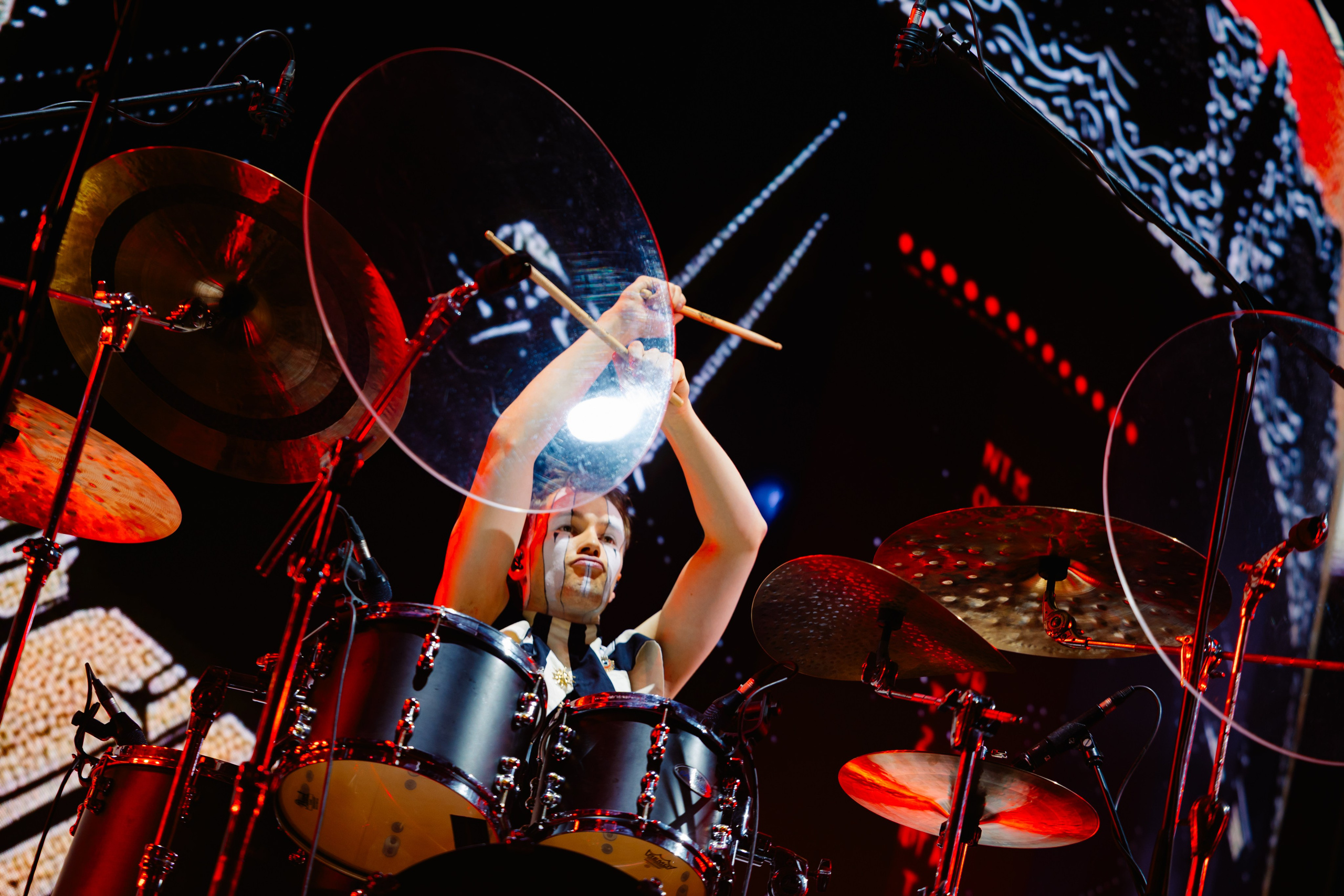 ВАНЯ ДМИТРИЕНКО В МЕГАСПОРТЕ 07.11.25. Концертный и репортажный фотограф в Москве и Санкт-Петербурге Мария