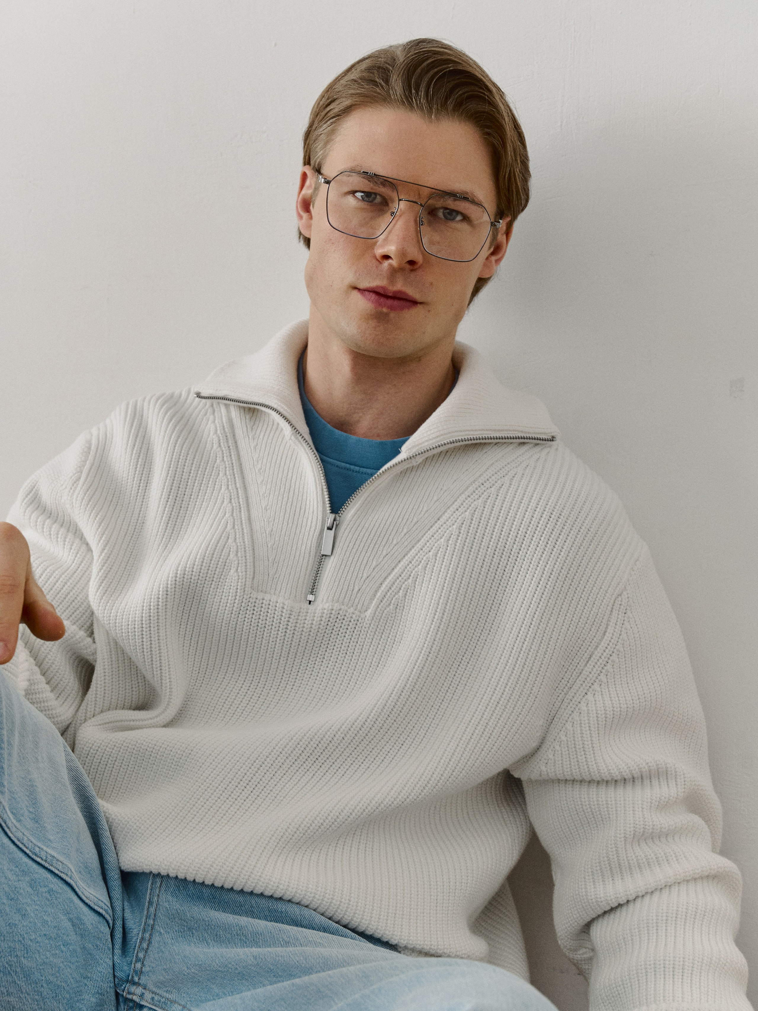 Съёмка для продакшна Buro. Fashion фотограф в Москве Ксения Чупрунова