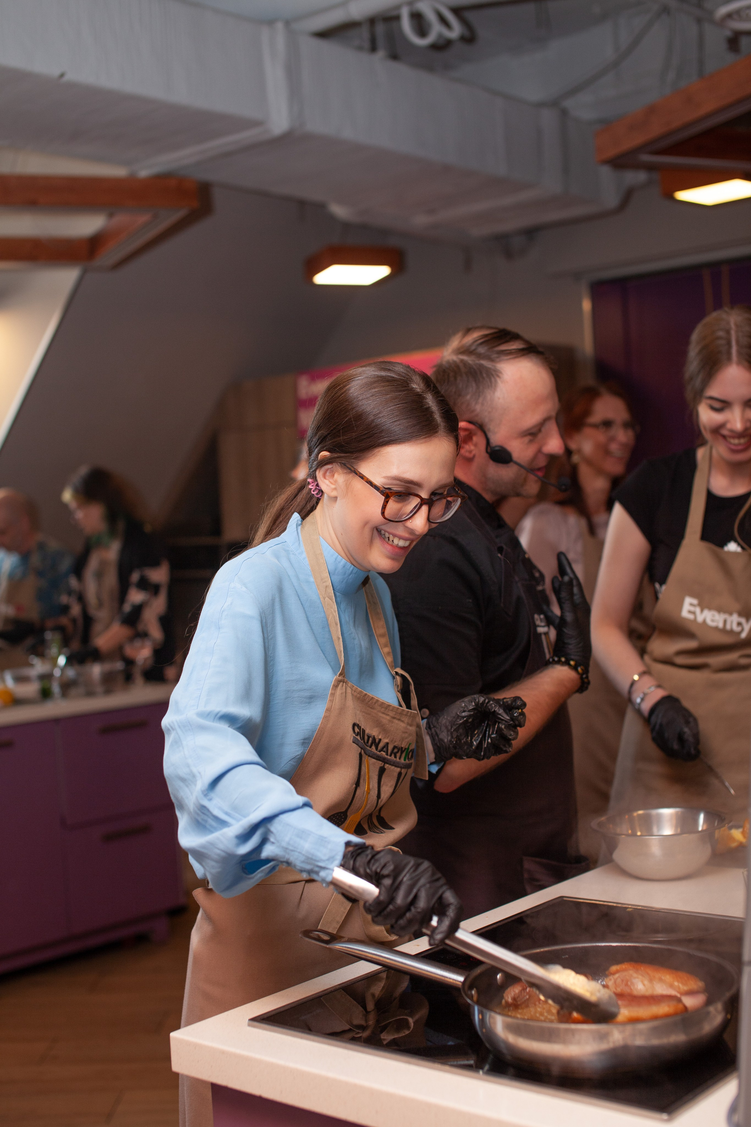 SimoDent — корпоратив. Двойняшки-фотографы Анна и Анастасия в Санкт-Петербурге