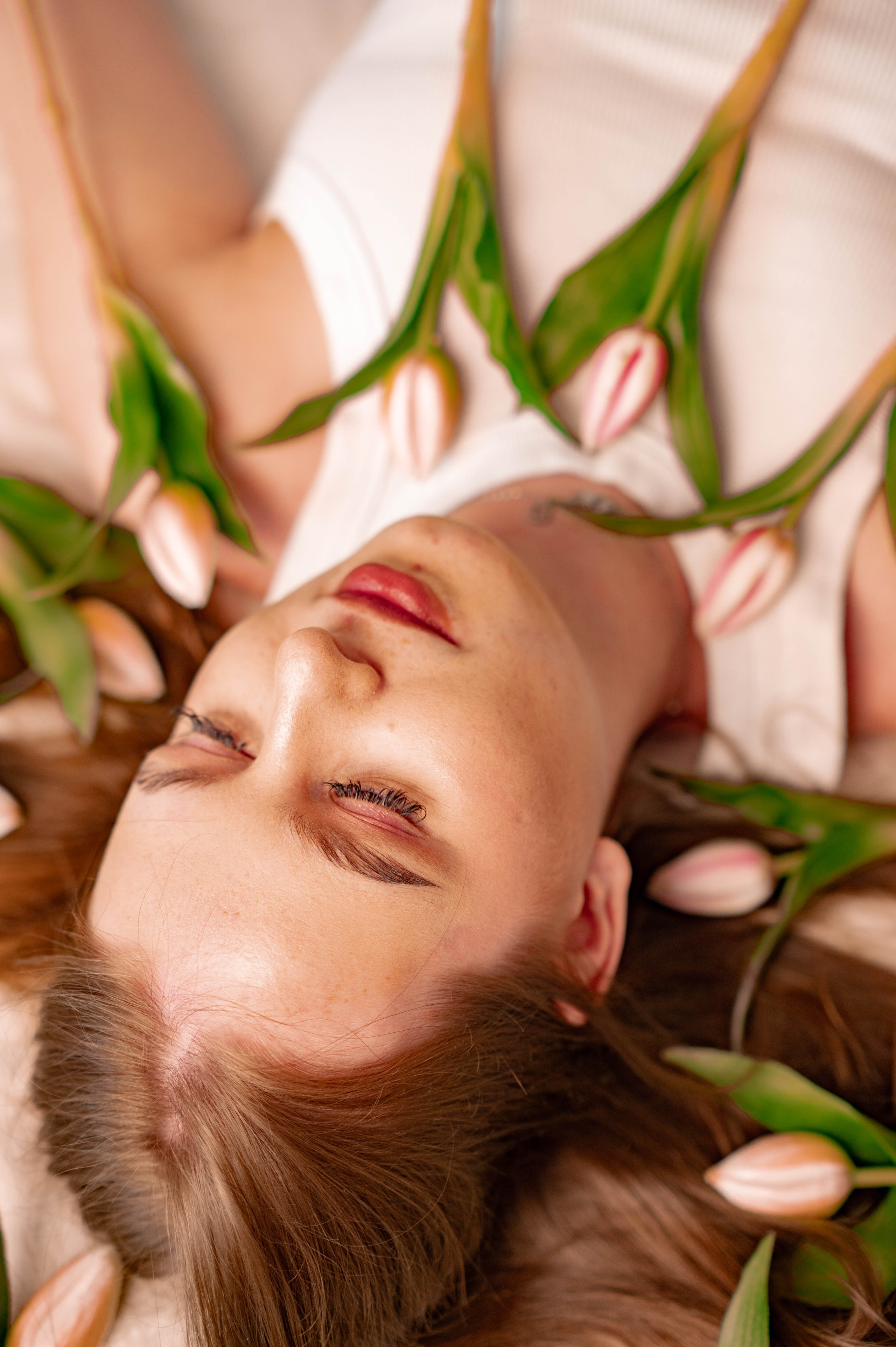 Съемка для молодых девушек в Абакане: элегантность и естественность. Семейный и свадебный фотограф в Абакане Юлия Су