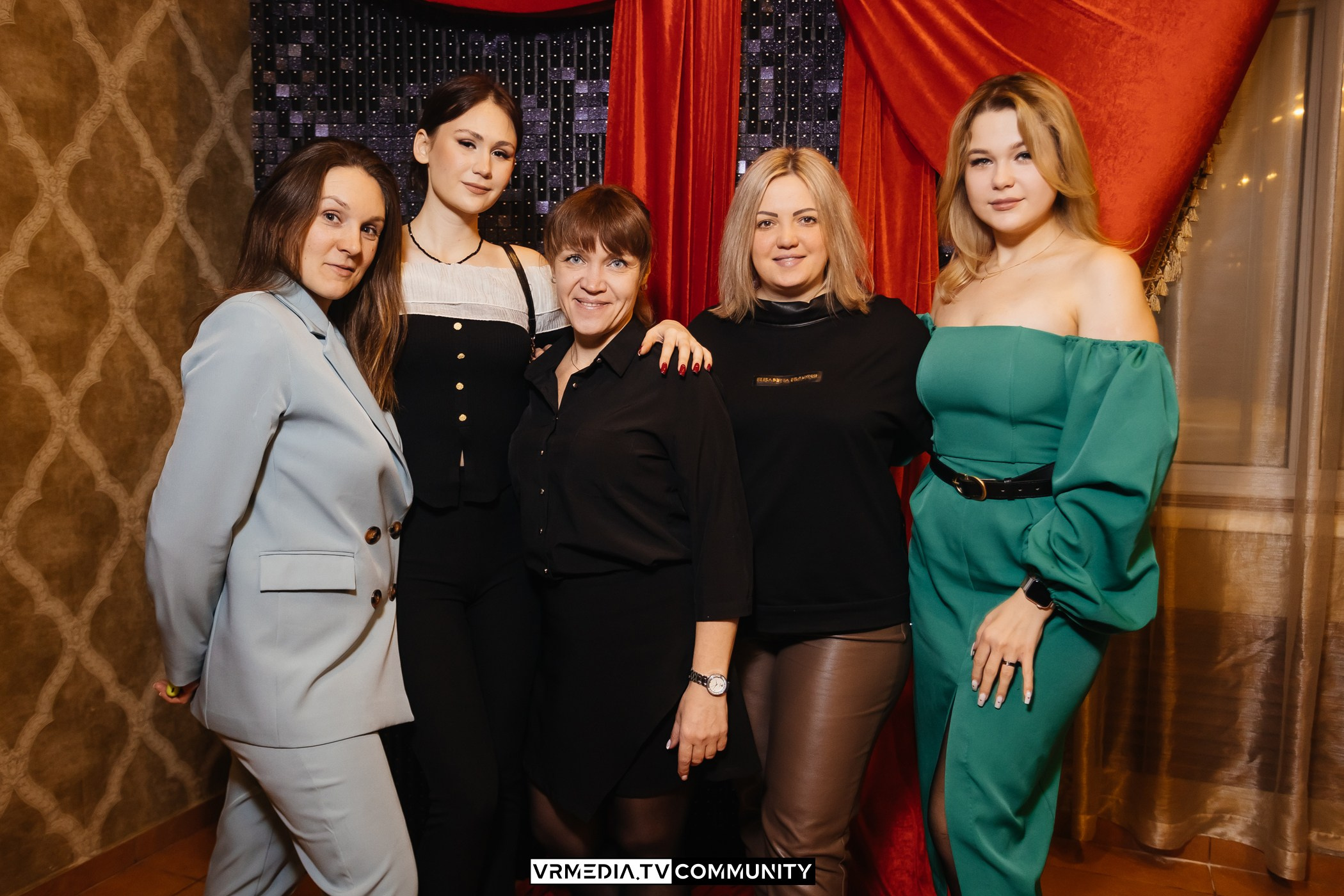 Международный женский день в ресторане «Лазурный Берег»