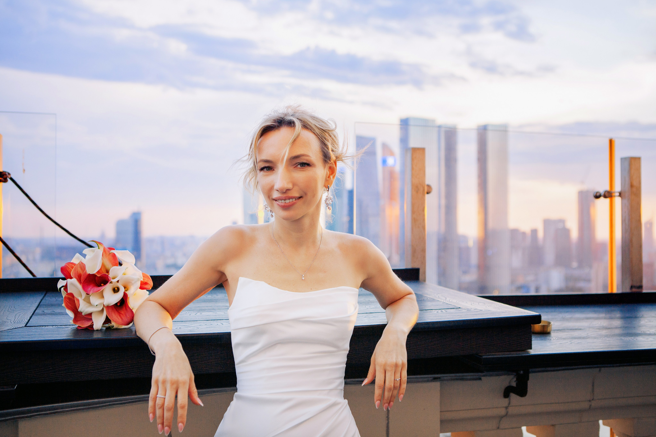 Утро невесты и фотосессия в гостинице radisson collection hotel moscow бывшая гостиница украина. Фотограф Ольга Ефремова