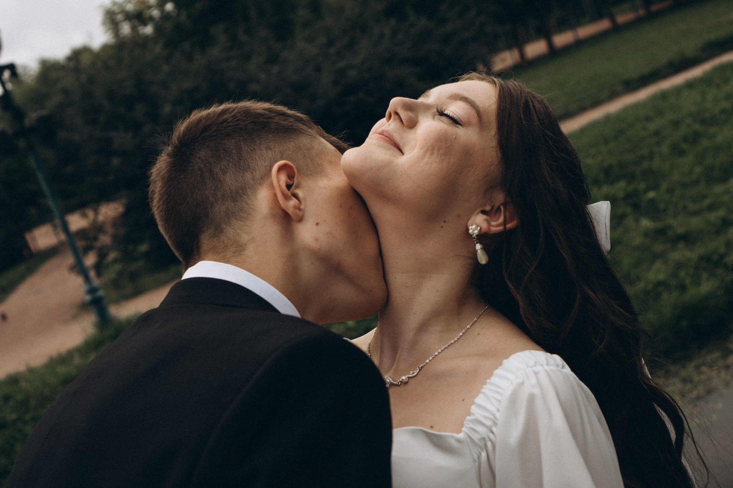 СВАДЕБНАЯ СЬЕМКА В ТАВРИЧЕСКОМ САДУ И ПРОГУЛКА ПО ЧЕРНЫШЕВСКОЙ. Профессиональный фотограф, Санкт-Петербург — Виктория Богомолова