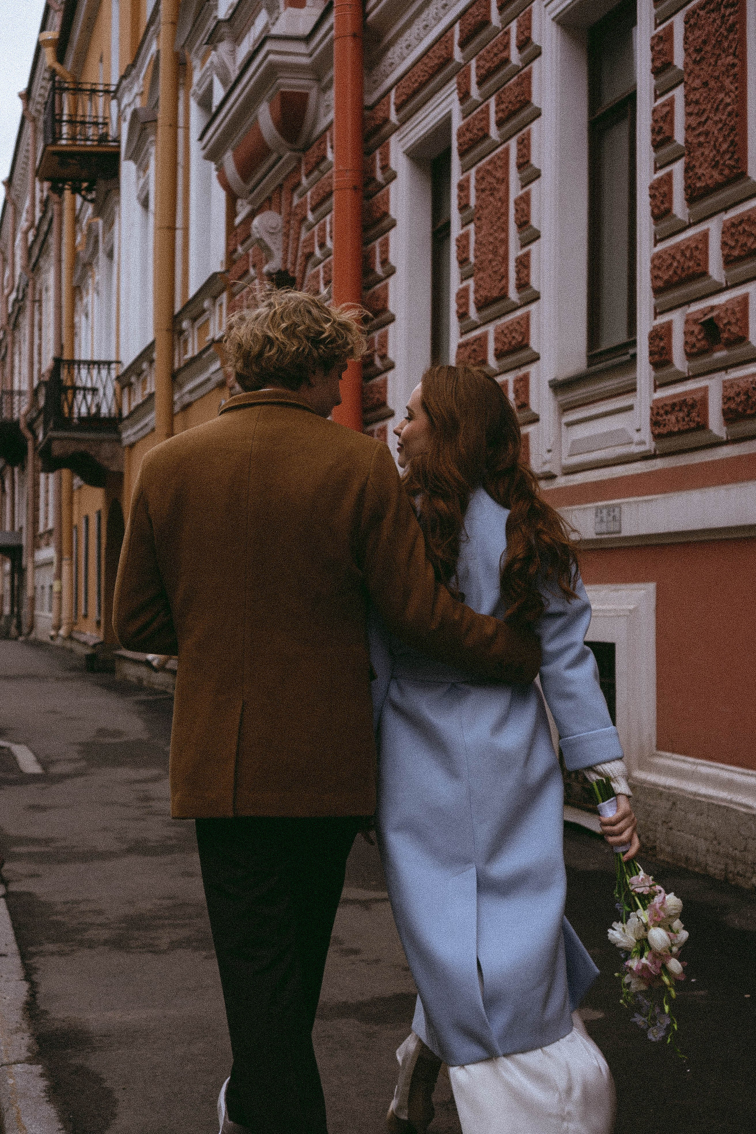 СВАДЕБНАЯ СЬЕМКА В ОТЕЛЕ. СБОРЫ ЖЕНИХА И НЕВЕСТЫ И ТАКЖЕ ТОР И ПОДГОТОВКА К ПРОГУЛКЕ И ПРОГУЛКА ПО ПЕТРОГРАДКЕ. Профессиональный фотограф, Санкт-Петербург — Виктория Богомолова