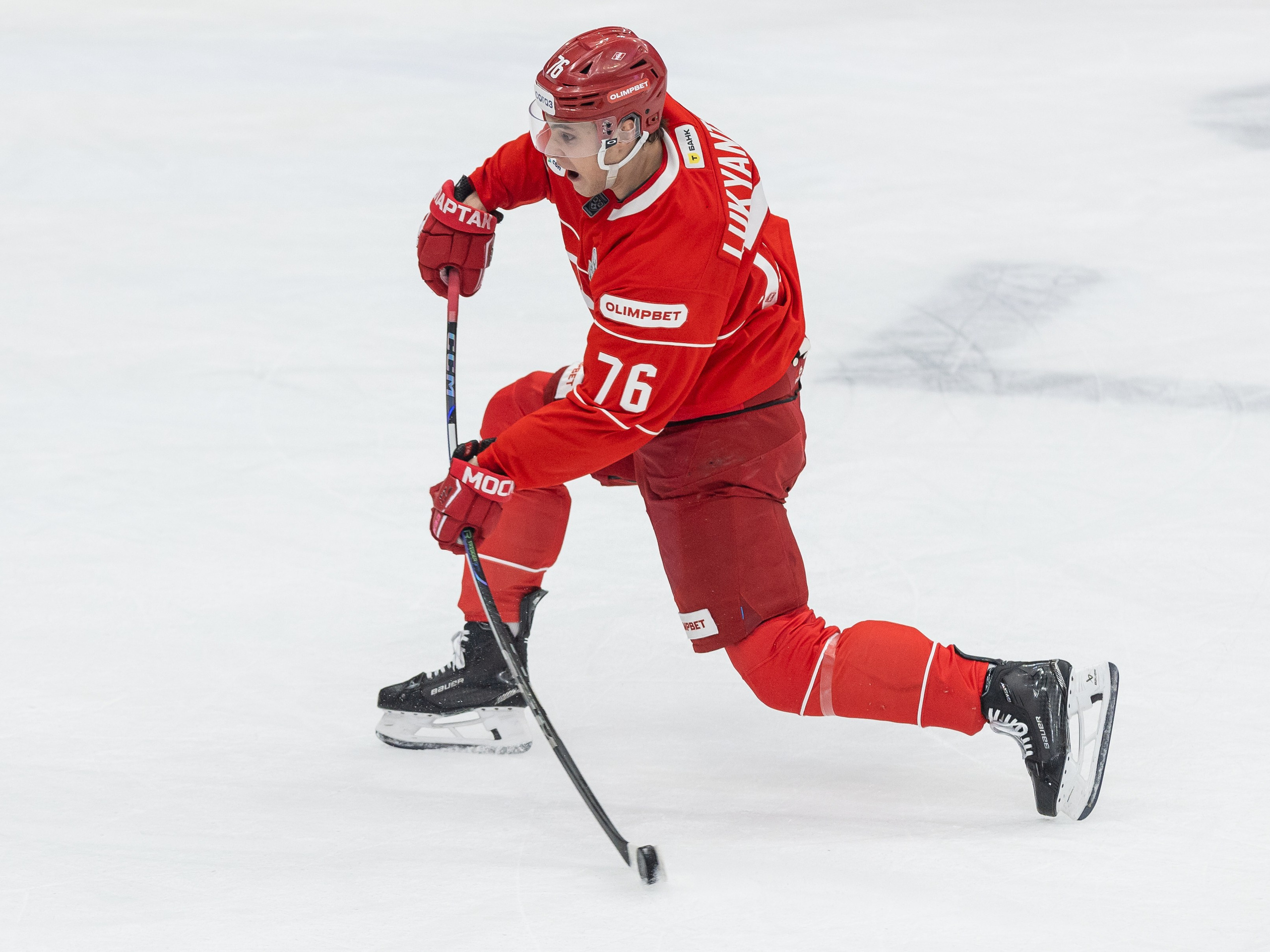 Спортивная фотосъёмка хоккея. Фотограф Фёдоров Александр. Спортивный фотограф Фёдоров Александр