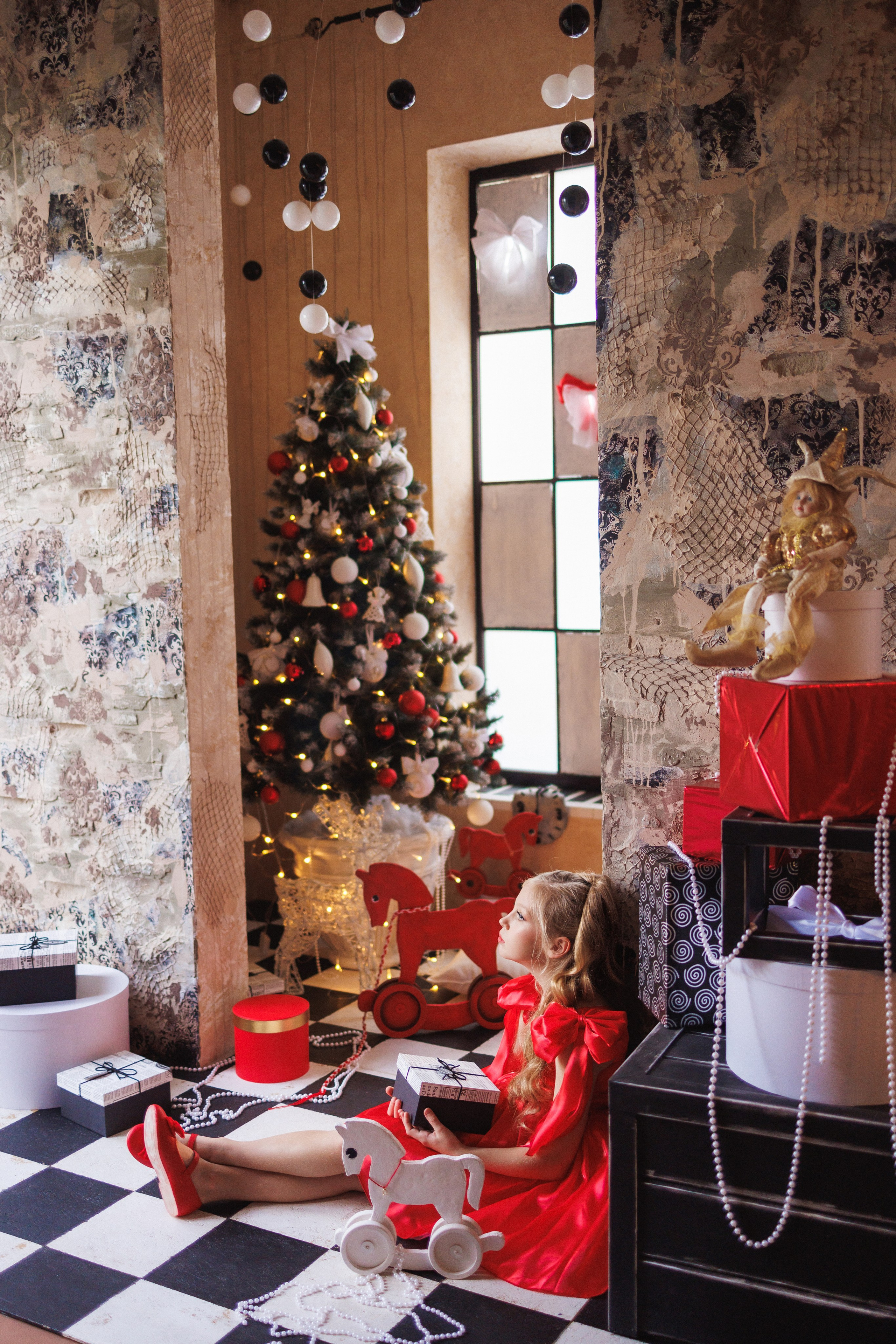 Сказочная новогодняя фотосессия с Сантой, в фотостудии в города Краснодара. Семейный и детский фотограф в Краснодаре Анна Трашкова