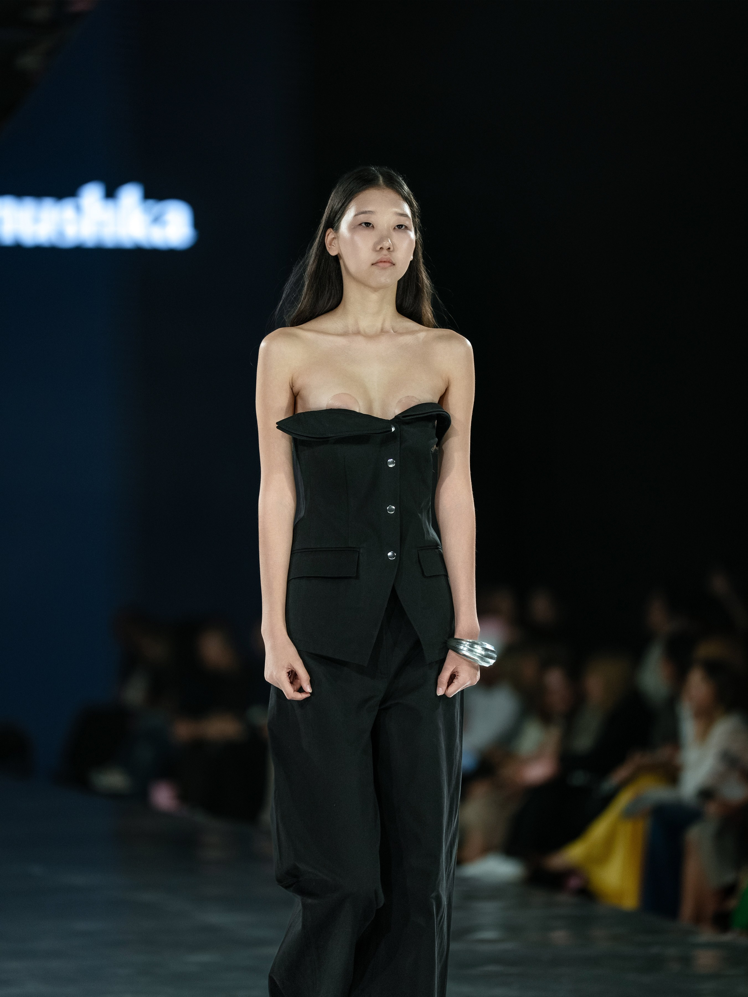 Visa Fashion Week Nanushka. Сайт Алматинского НЮ АРТ, будуар и фэшн фотографа Дениса Карпенко