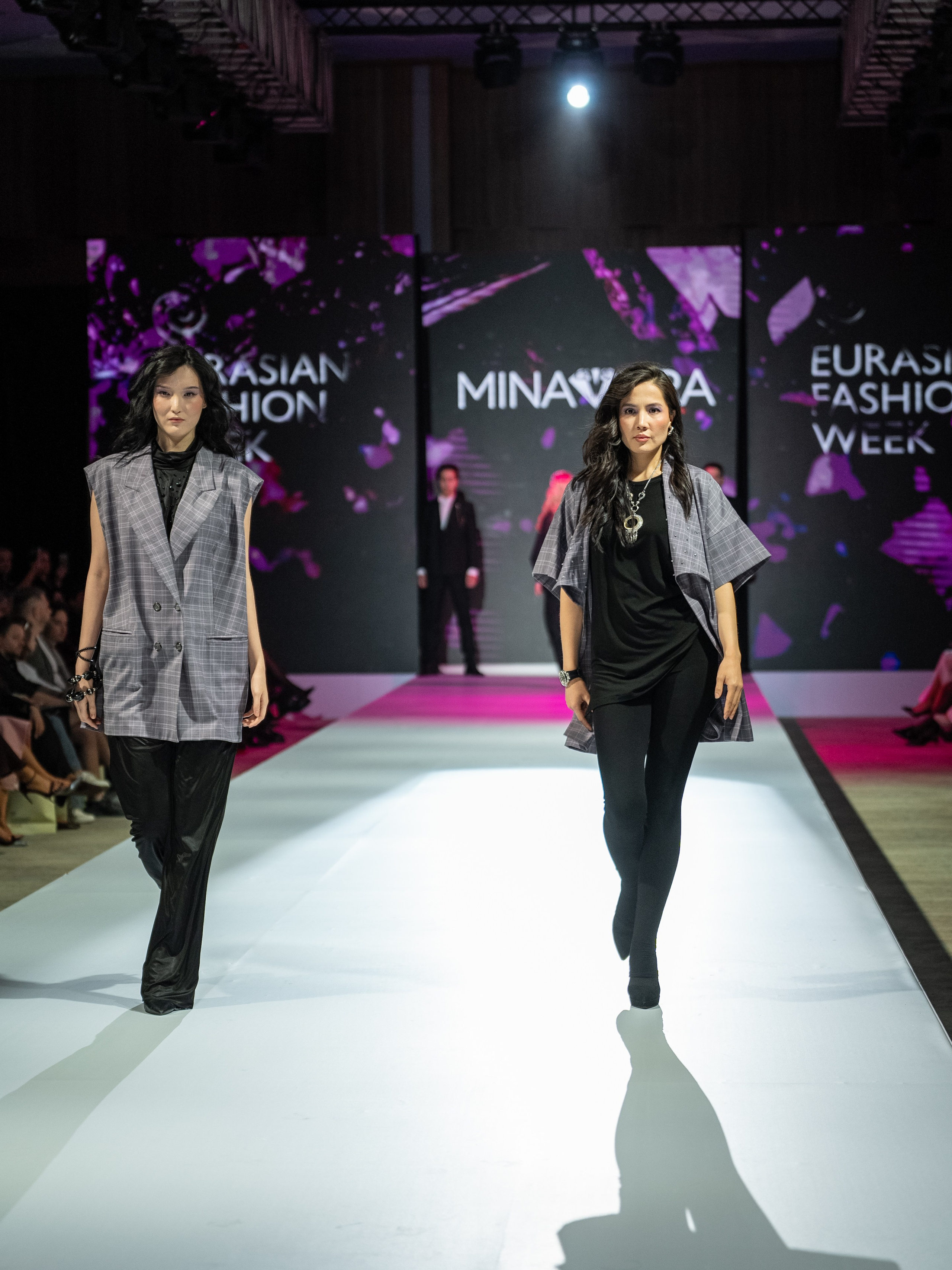 Eurasia Fashion Week Minavara. Сайт Алматинского НЮ АРТ, будуар и фэшн фотографа Дениса Карпенко