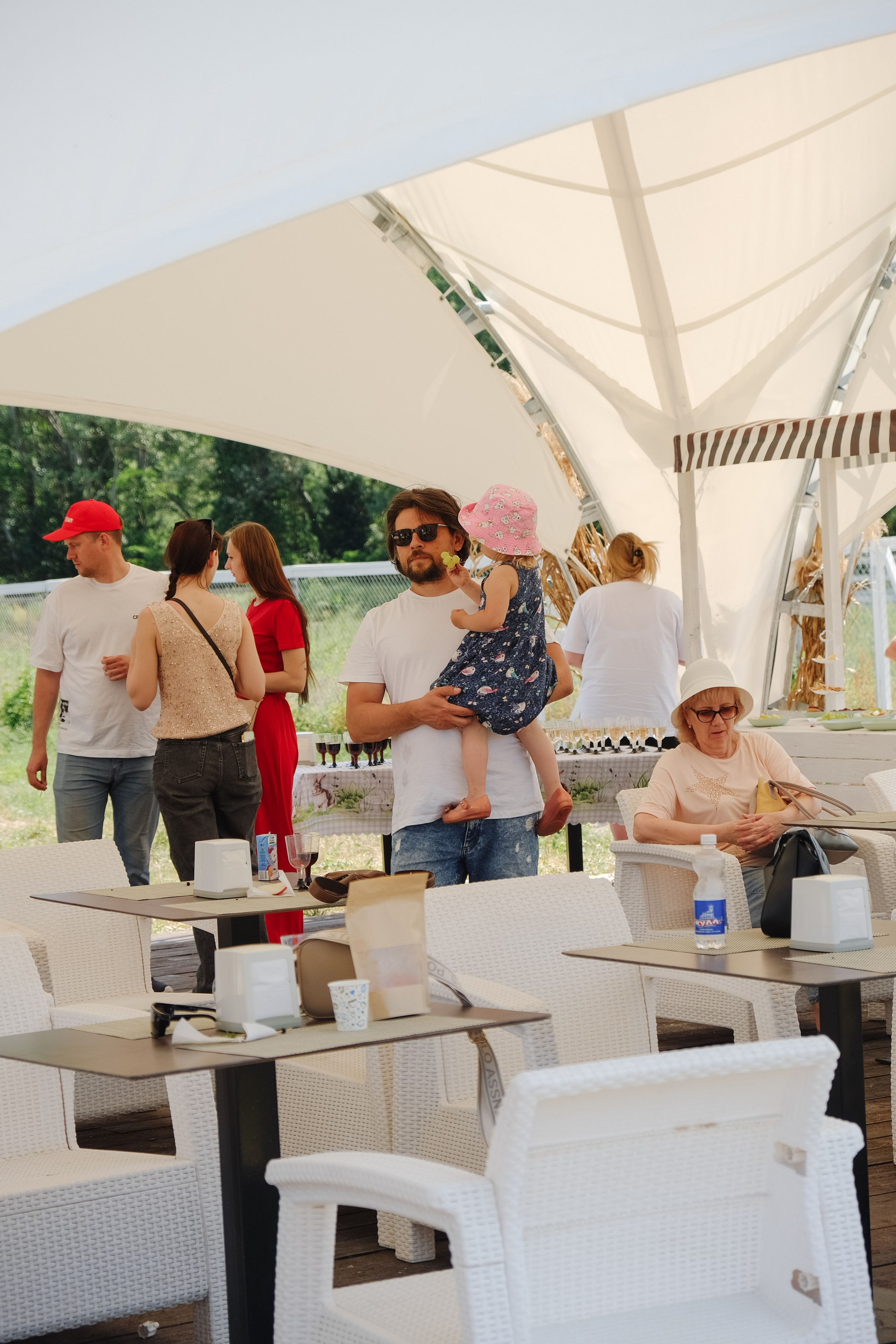 Репортаж на ферме. Профессиональная фотосъемка в Крыму. Натуральные эмоции и живые кадры. Забронируйте дату прямо сейчас!